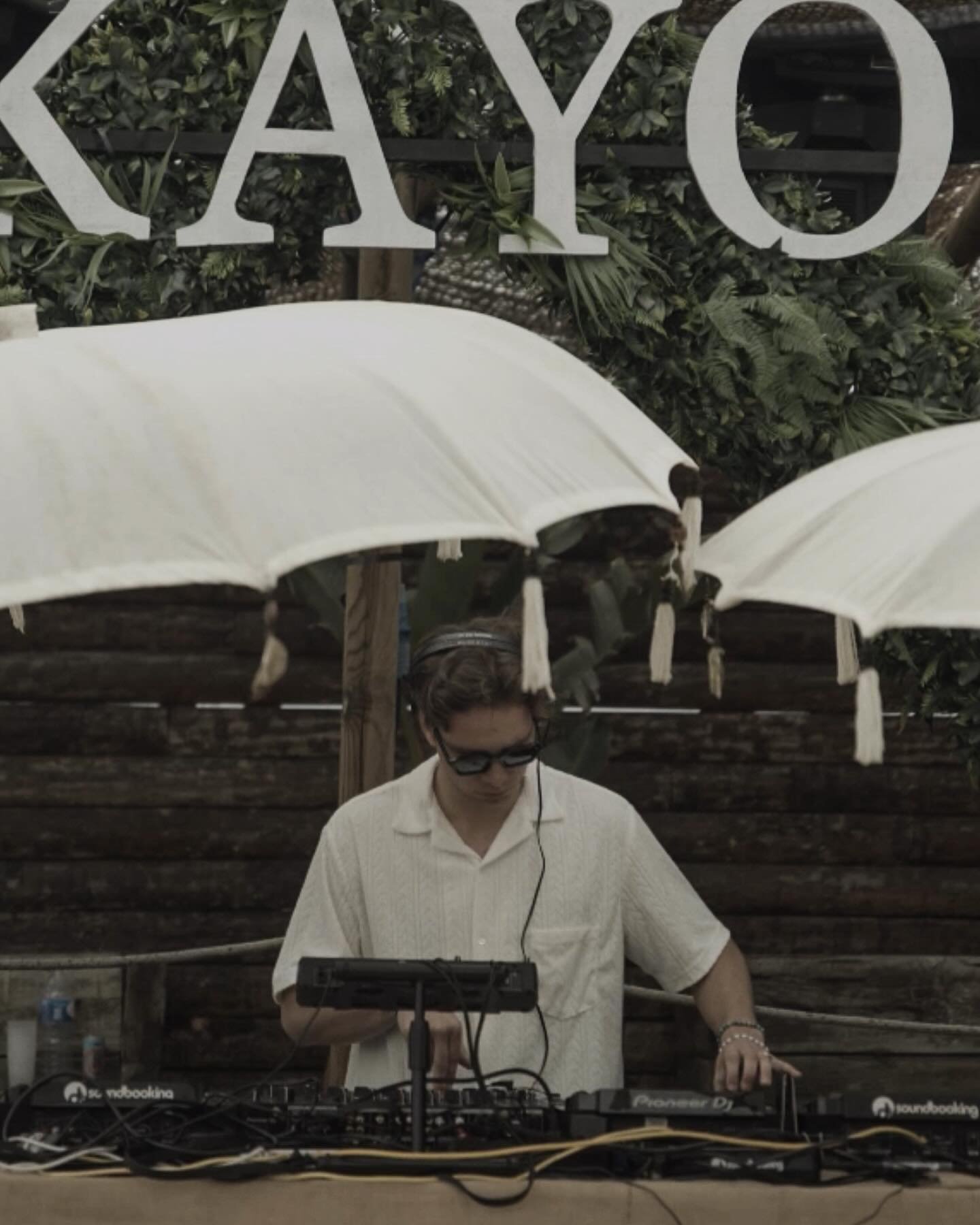 Still amazed - So proud of the @kayo.events team 🩵

Just posted my warm-up set from that unforgettable night on SoundCloud (link in Bio) 🪩

Special thanks to all the DJs for playing amazing sets @ralo_music @moovin.music @miguelrendeiro @kline.musi