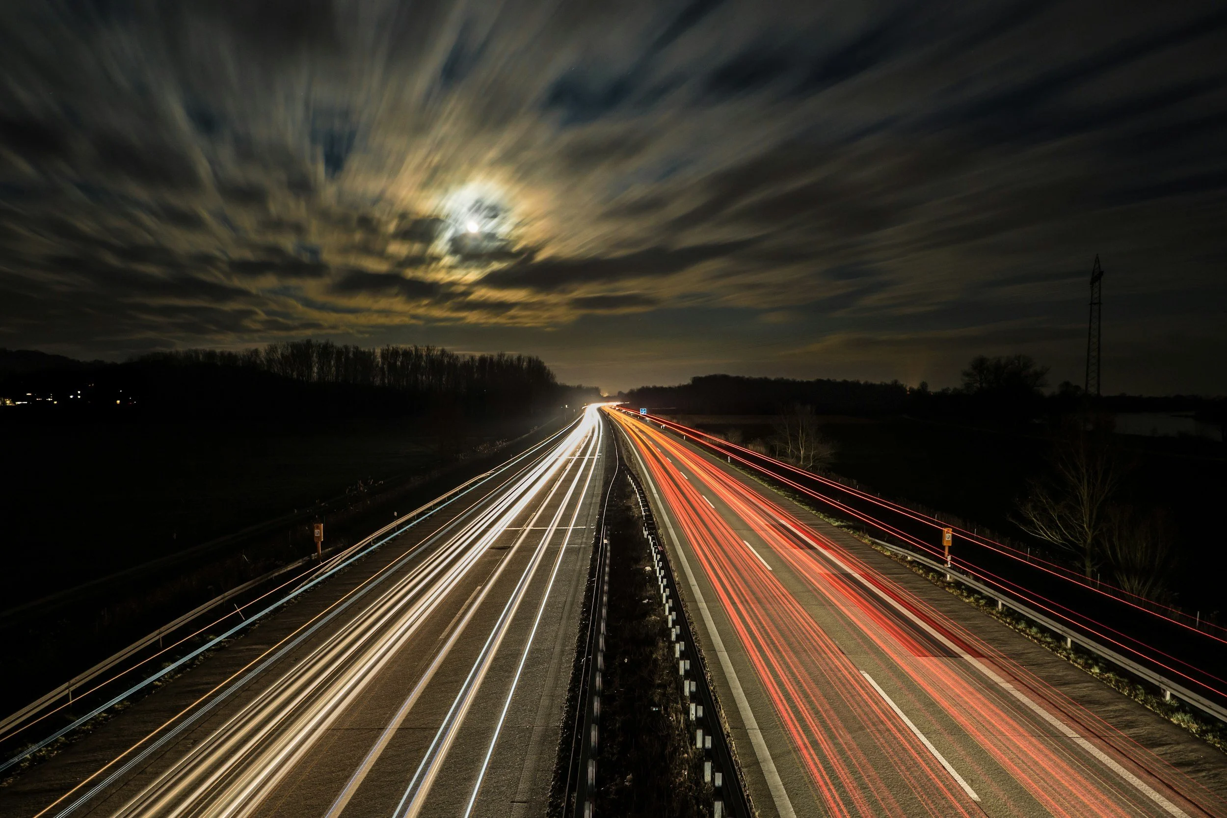 IRIS Flow App Brings 30-Second AI Long Exposure to iPhones, Now Free With ₹299 Upgrade