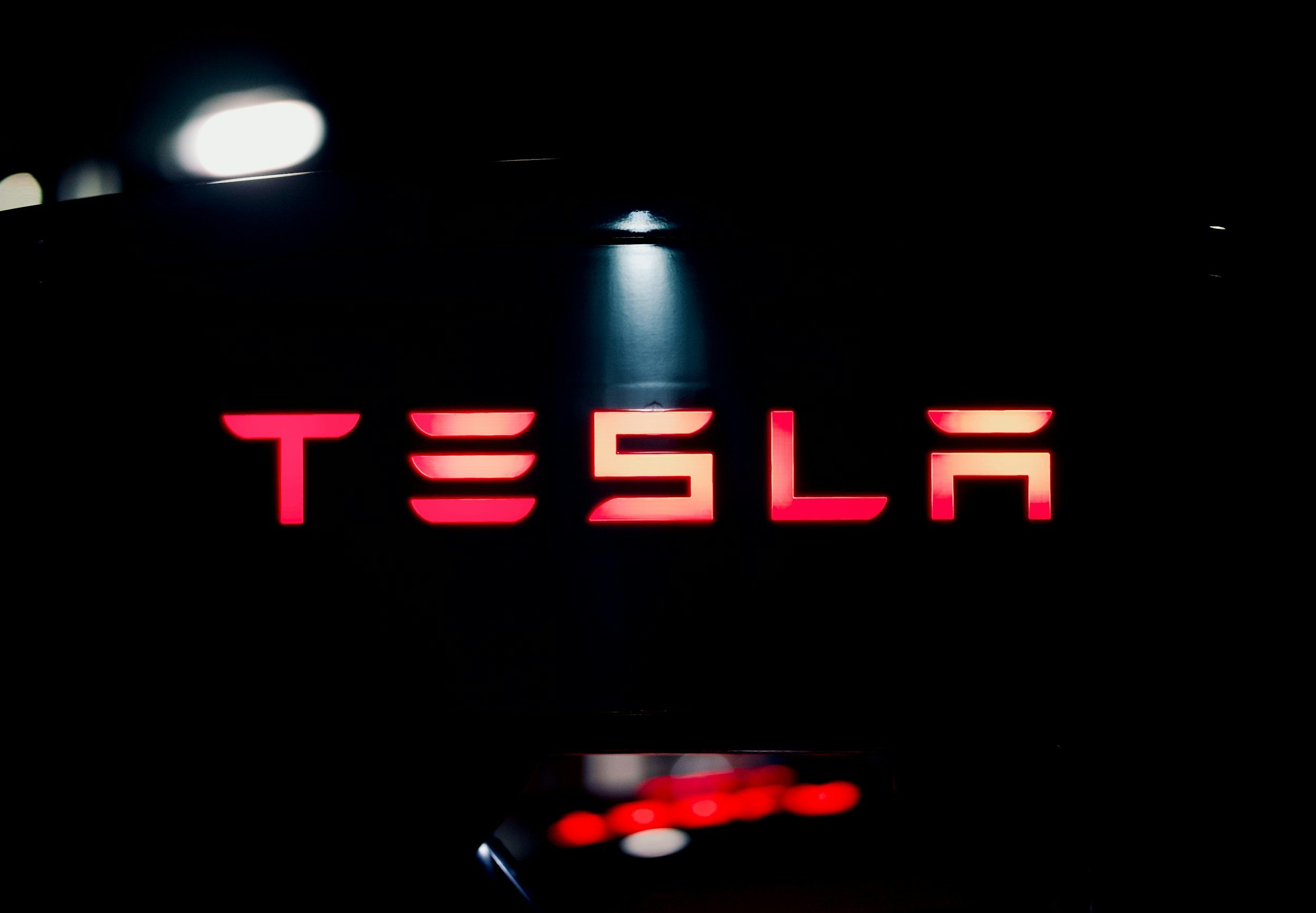 TSLA Stock Forecast: 5 Top AIs Predict Tesla's Price for Dec 15-19