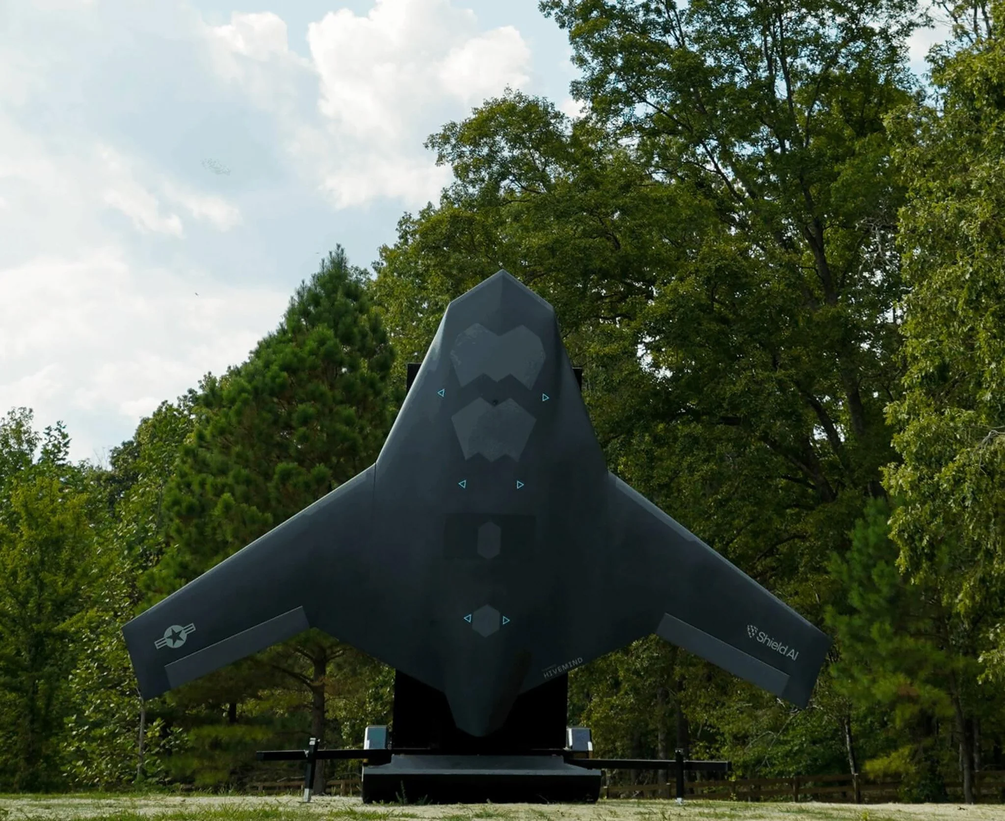 Shield AI’s $5.3B X-BAT Jet: AI-Piloted VTOL Aircraft Targets 2026 Flight Trials