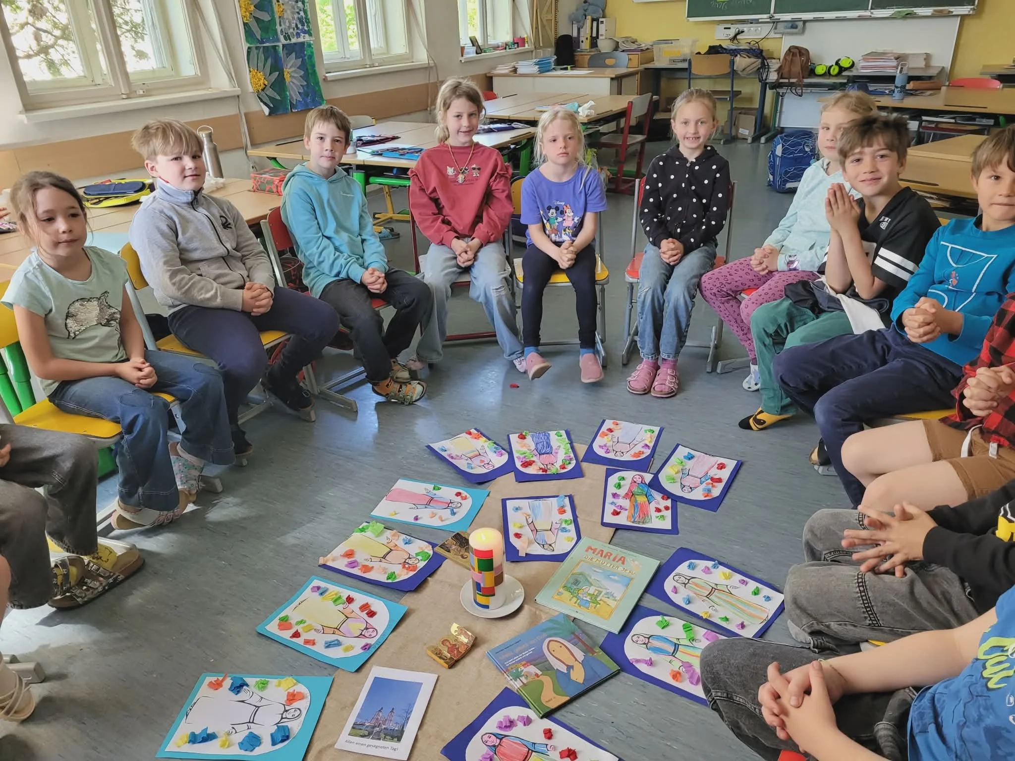 Religion: Marienmonat Mai - Maiandacht