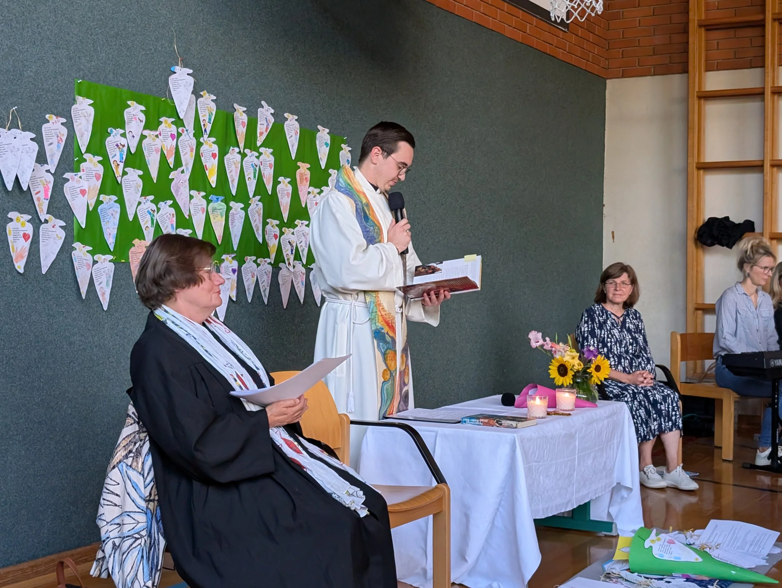 Schulanfangsgottesdienst (20).jpg