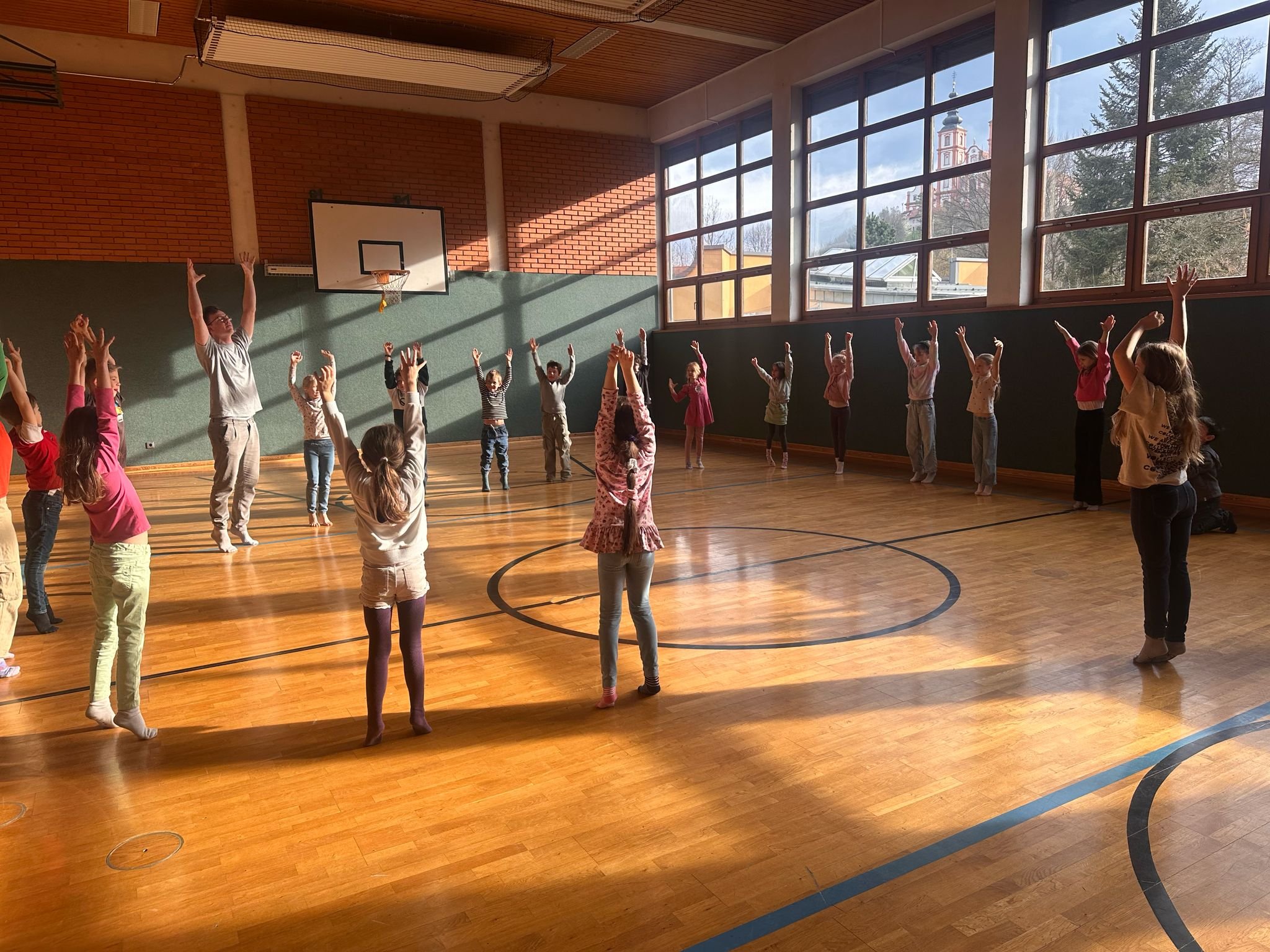 Hörbuch mit Kinderkunsthochschule (1).jpeg