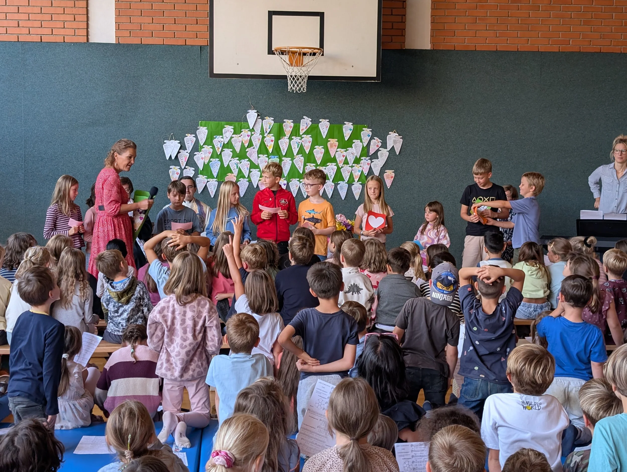 Schulanfangsgottesdienst (17).jpg