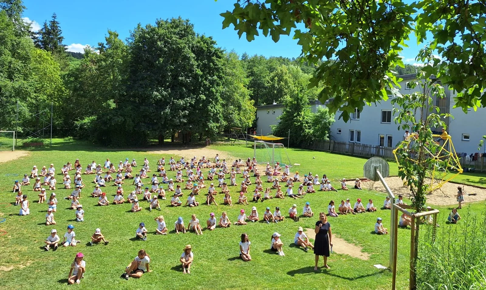 Schulfest (2).jpg