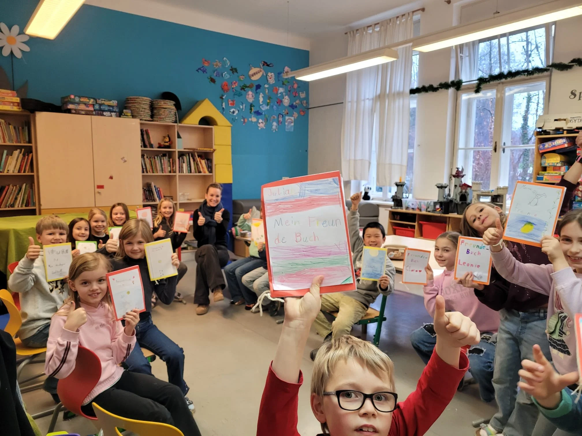 Allgemein: Ateliertage und Theaterstück “Elefantenmond”