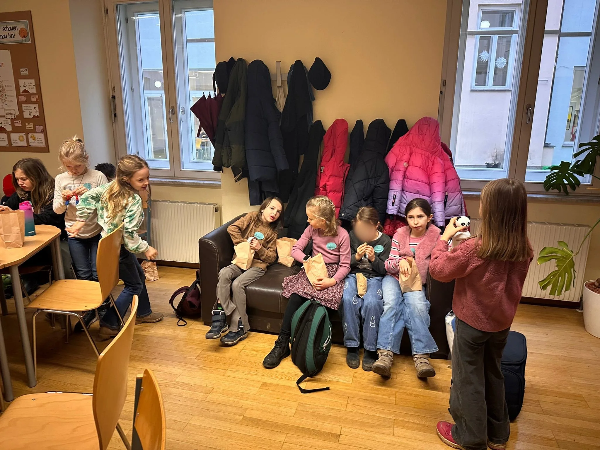 Besuch im akademischen Gymnasium  (6).jpeg