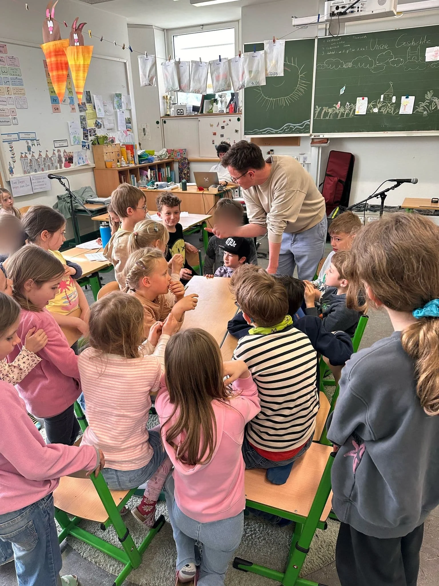 Hörbuch mit Kinderkunsthochschule (8).jpeg