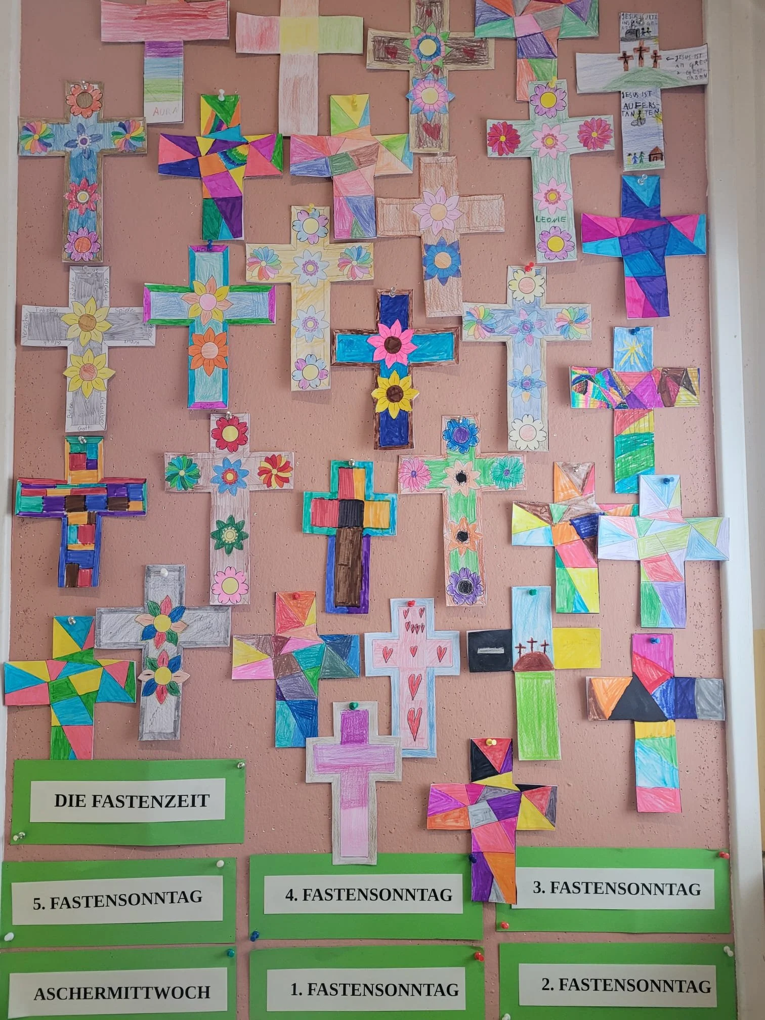 Religion: Kreuze der Hoffnung