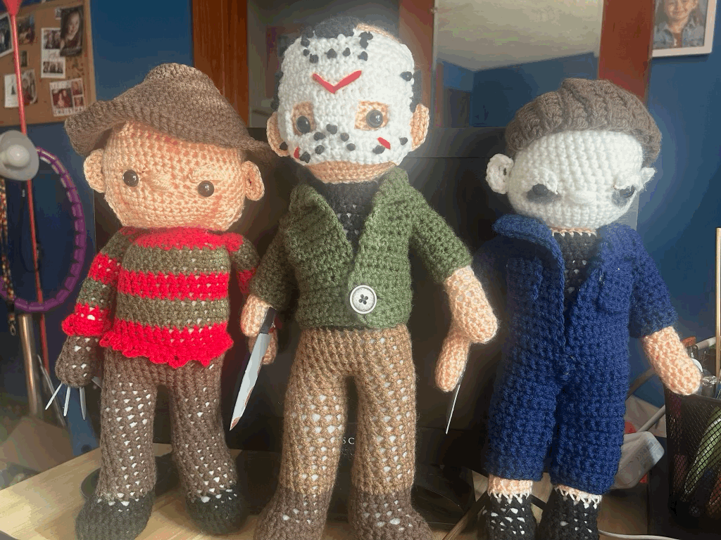 Threads of Community: A Cozy Conversation with Mimi’s World