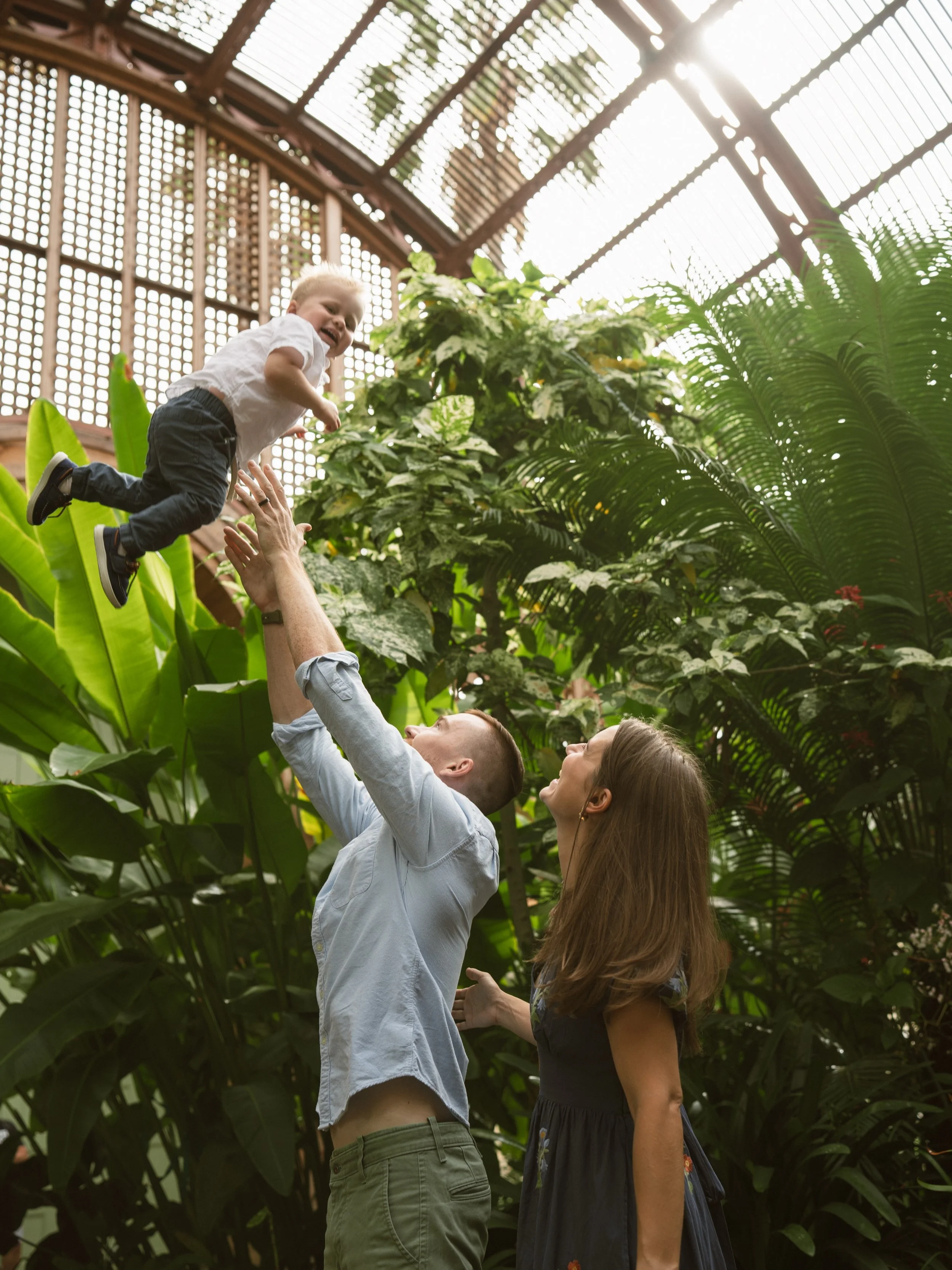 A little preview from this sweet family session ❤️ We adventured around Balboa Park, explored the Botanical Building, and had lots of playtime in between. For kiddos who are on the move, I highly recommend an activity based session like this where th