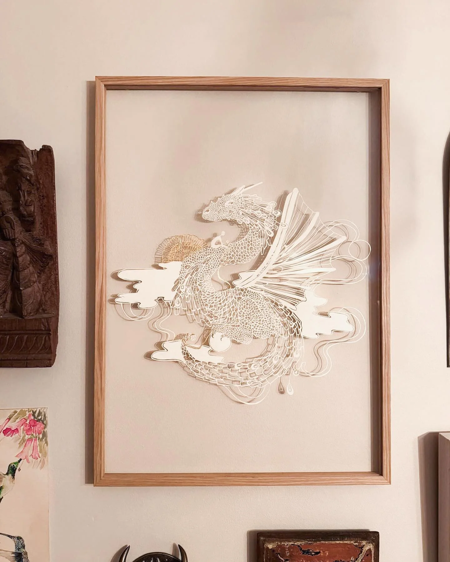✨🐉 🏠There is nothing more fulfilling than seeing papercuts finding home where they truly belong. Like this piece, named &ldquo;Anatomy of a calling&rdquo; at @isanahata home 🤍You can tell Im happy as the pitch of my voice gets higher and my heels 
