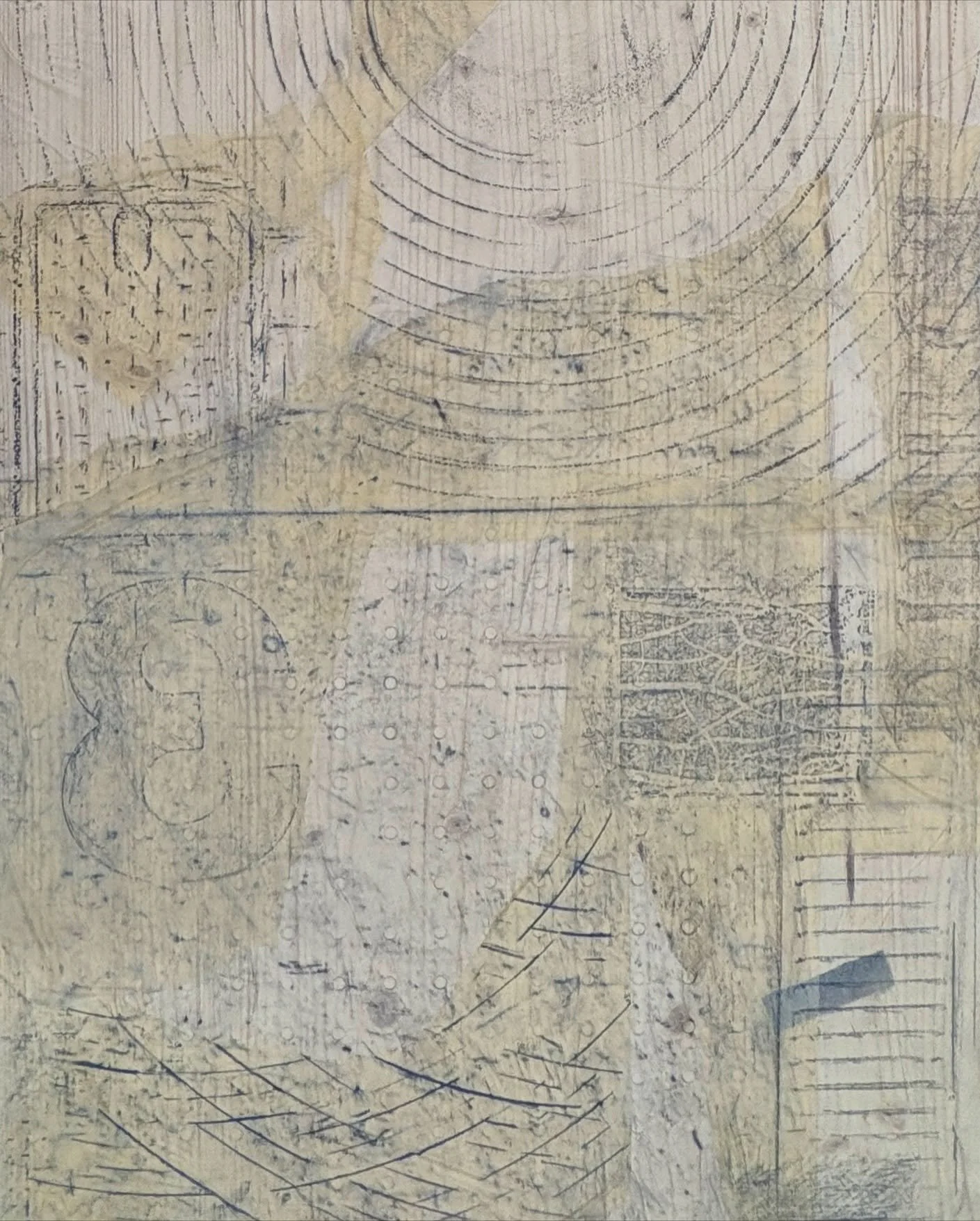 Here&rsquo;s a few cryptic peeks at a rather large ✨sculpture✨ I&rsquo;m building that looks like nothing I&rsquo;ve ever made before! 

I&rsquo;ll unveil this new work this Friday evening at the reception for TOTAL TRANSPARENCY - a brand new exhibit