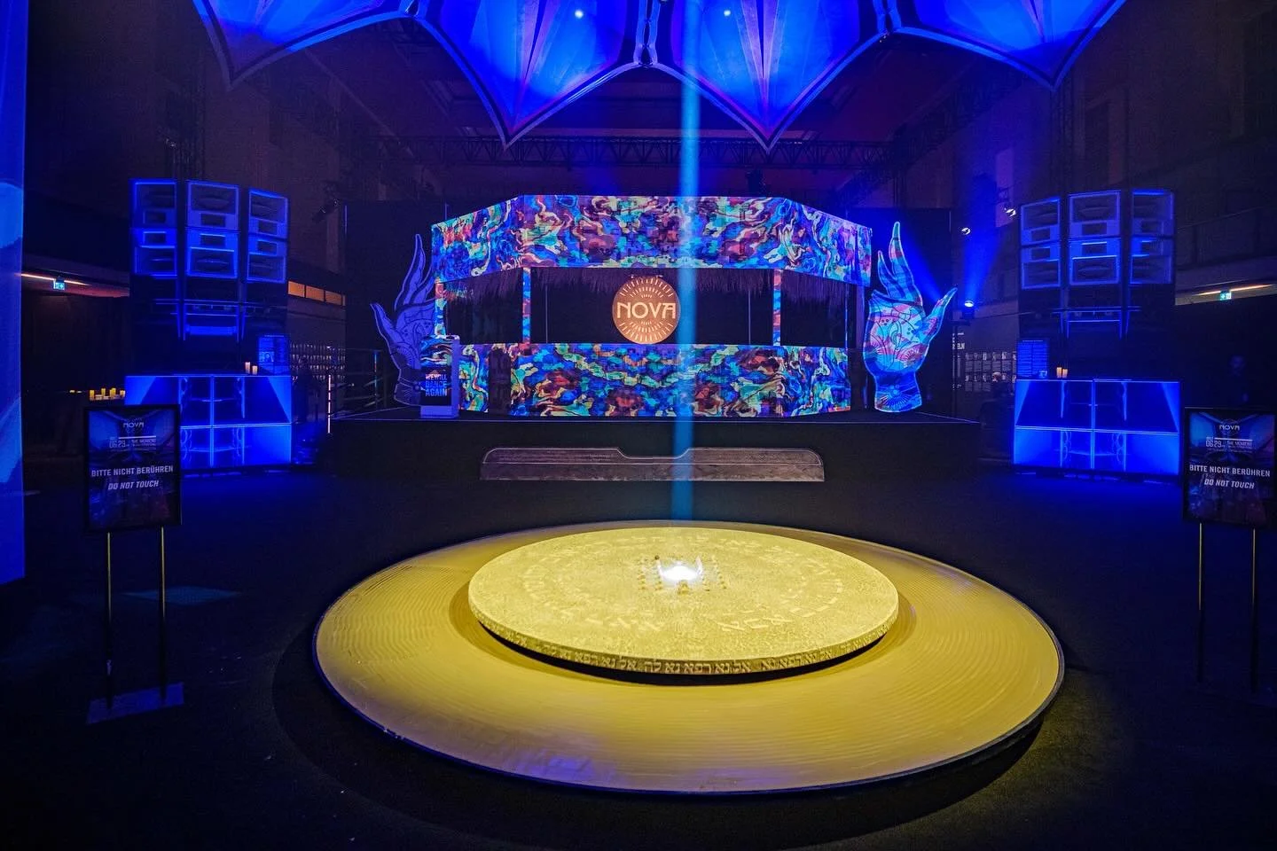 As we mark the final days of the Nova Exhibition in Berlin, we invite you to join us for our last weekend and our closing event on November 16th. We will come together to celebrate its journey and the stories it has carried.

November 16th Closing Ev