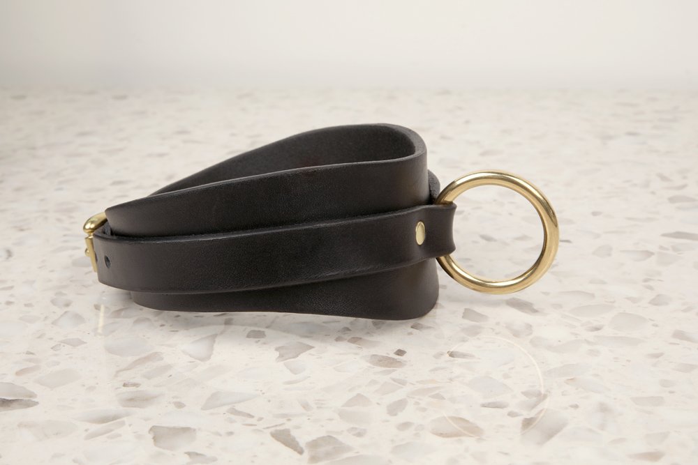 Lapis-layer-collar-black-leather_1J3A6578.jpg