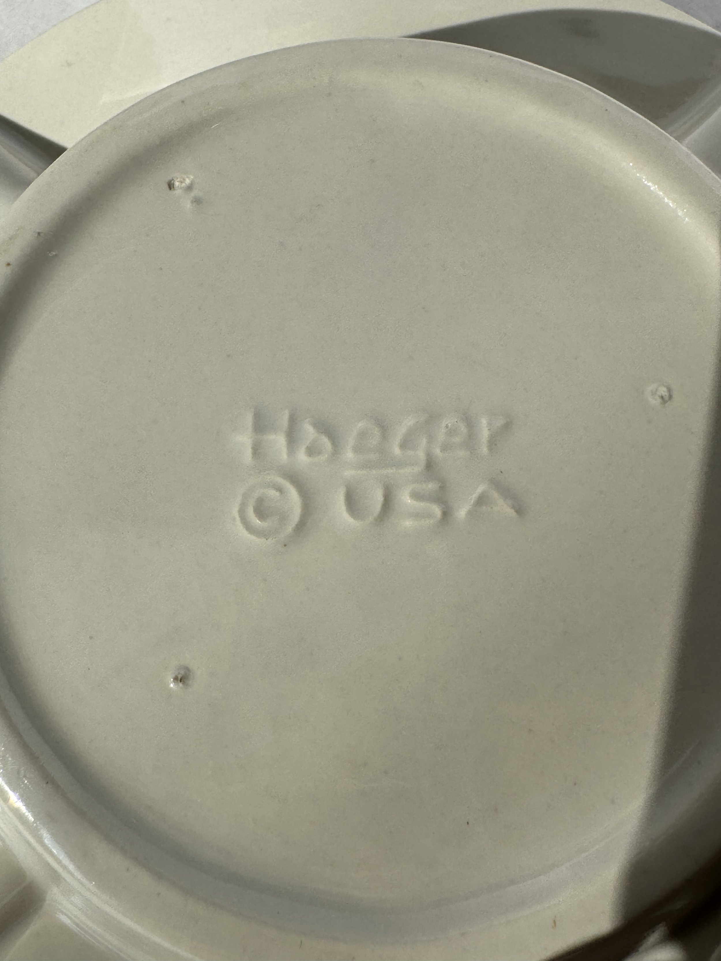 Haeger Budweiser Ashtray 3.jpg