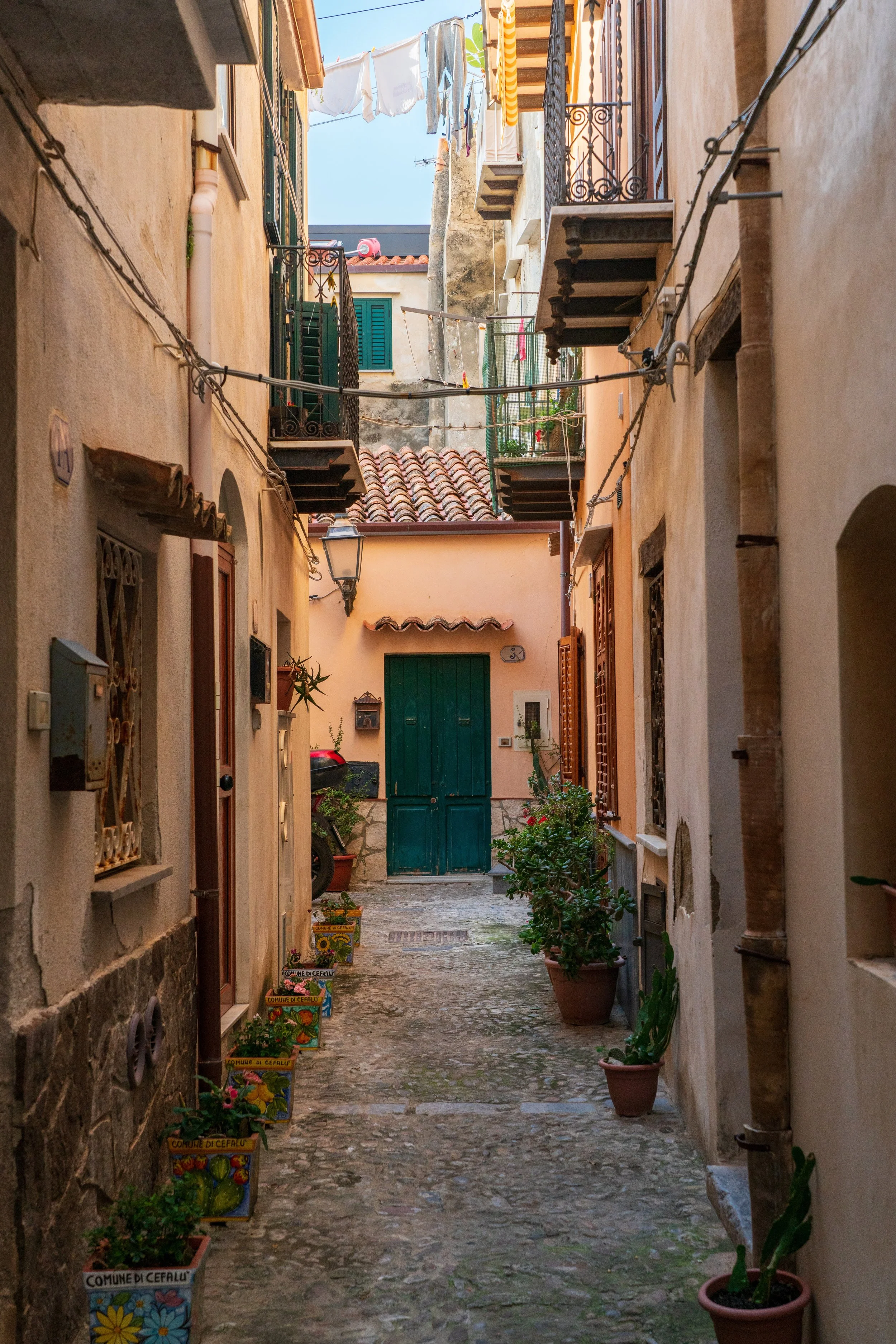italy alley.jpeg