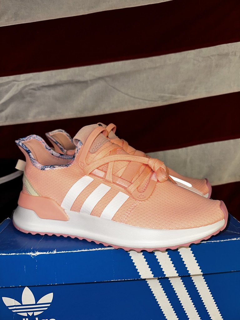 Adidas - 6.5M/8W