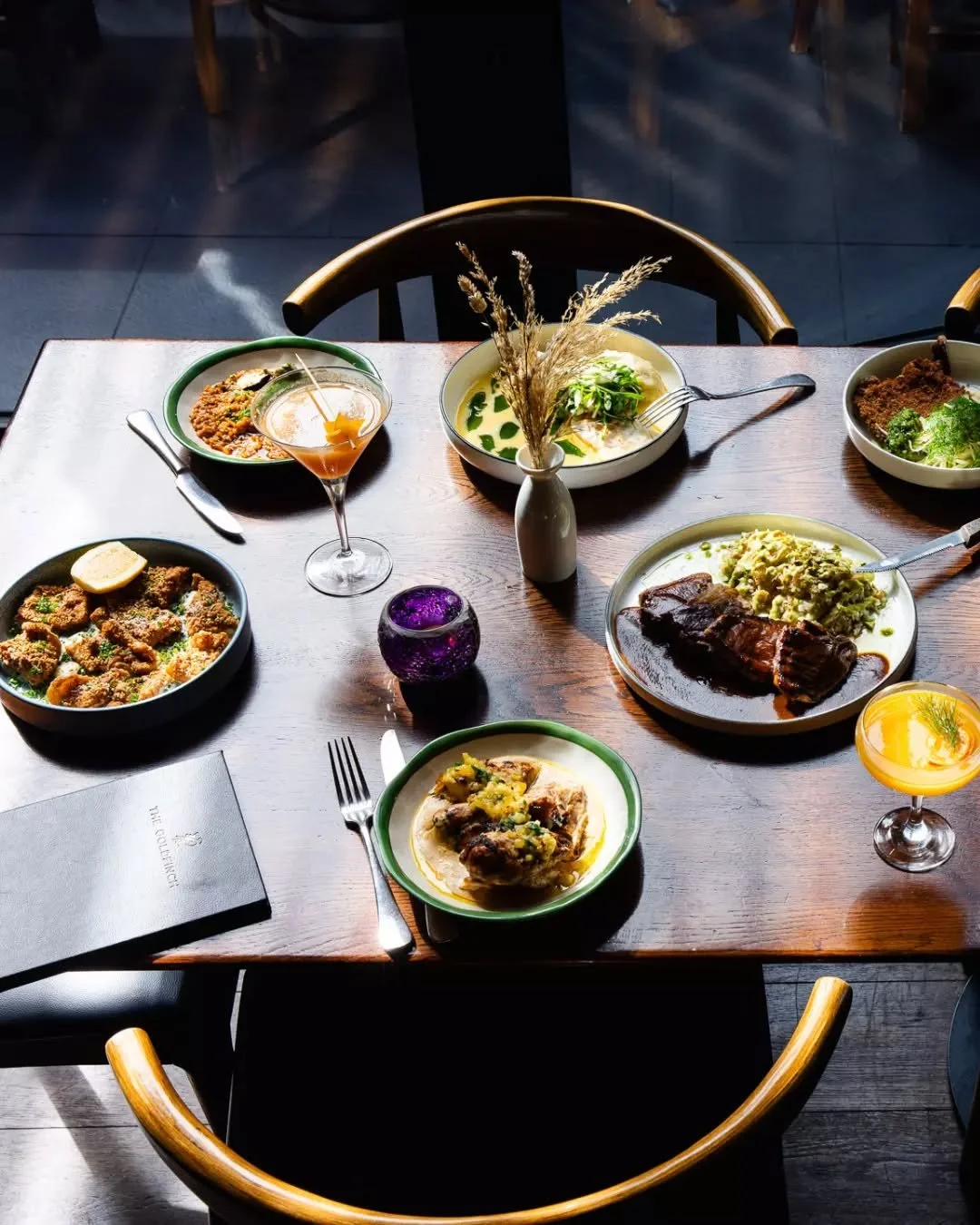 It is time to sit back, relax and trust the chef. Perfect for groups of four or more, this experience is designed for sharing. Our talented chefs will surprise you with a creative lineup of our most popular dishes. Gather your group and leave the dec