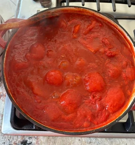 Stir until all the lumpy leftover tomatoes are sauced.