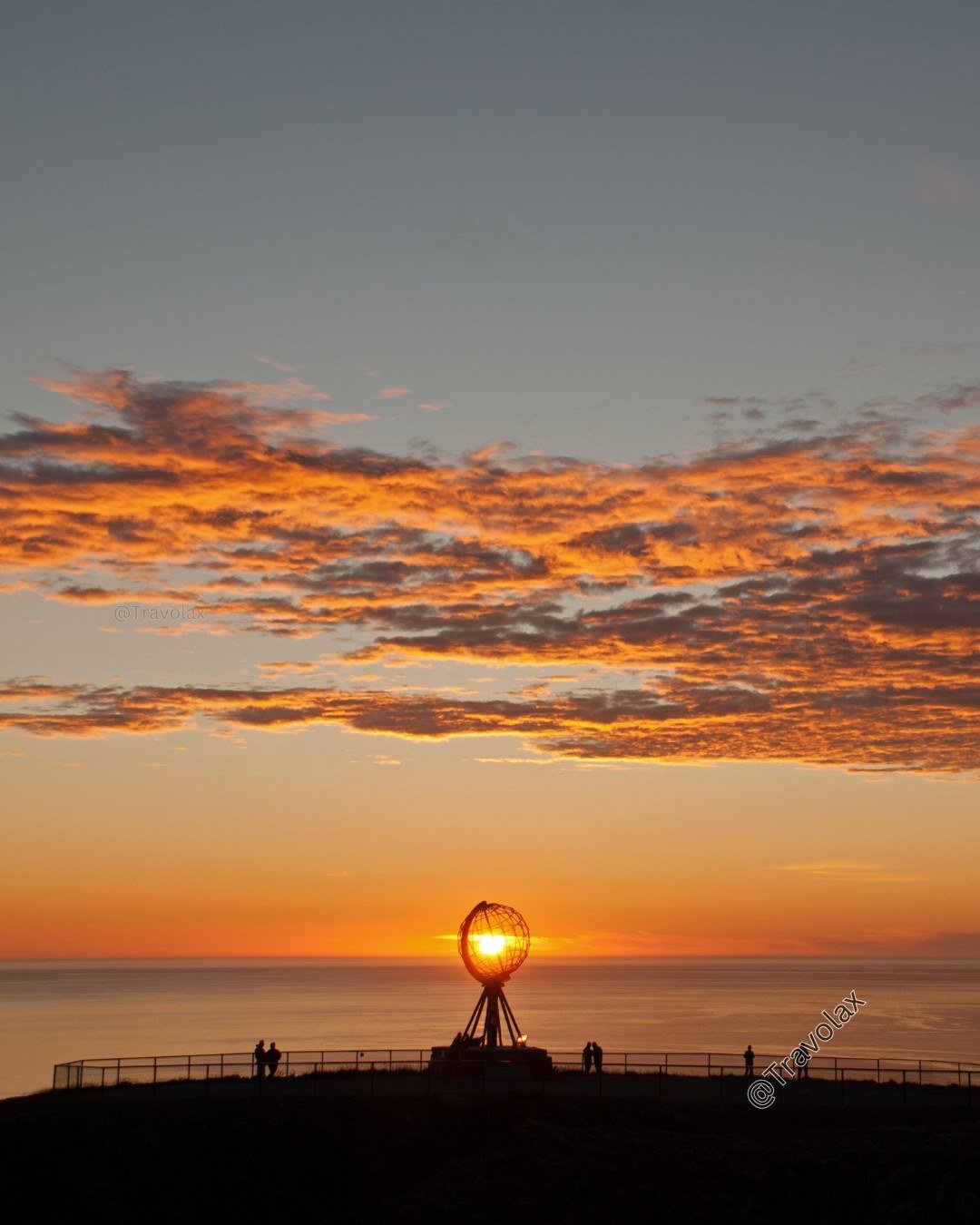 Midnight Sun &mdash; Nordkapp, Norway 🧡

Did you know Nordkapp is one of the northernmost points of Europe where the sun never sets during summer? Experiencing the midnight sun here feels like time stands still, with endless daylight perfect for adv