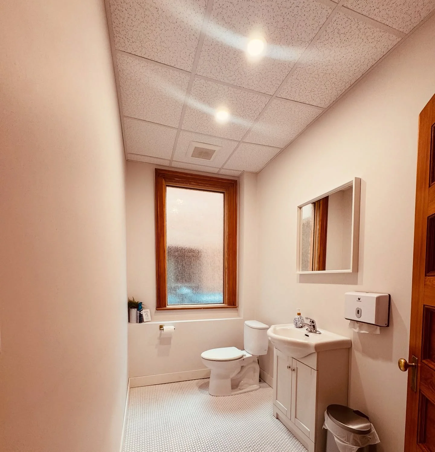 How far we&rsquo;ve come (take a swipe) ➡️🚽

When we first bought the Vault (formerly the Bank of Commerce), there wasn&rsquo;t even plumbing in the building. Our HR Advantage team of ladies were making hourly trips next door to Twisted Hummingbird.