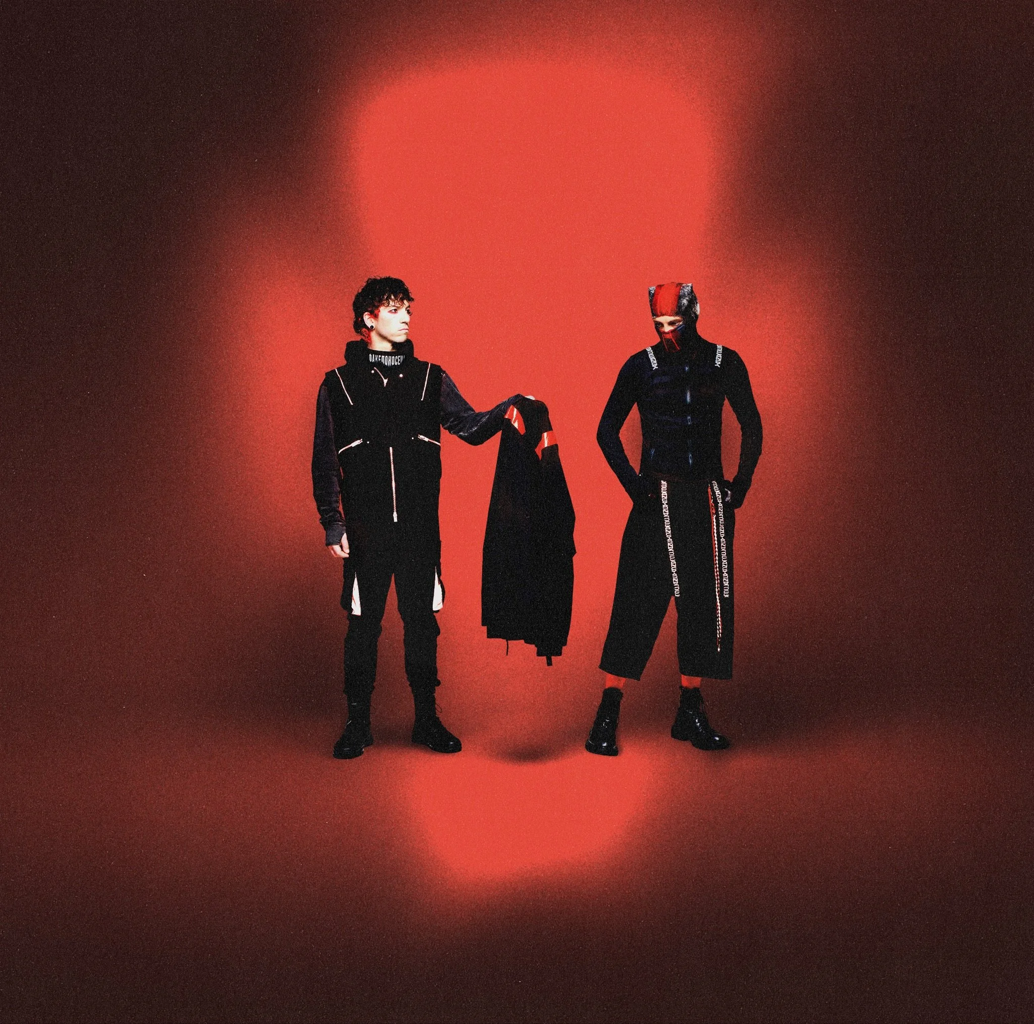 Twenty One Pilots Unveil New Song “Drum Show”