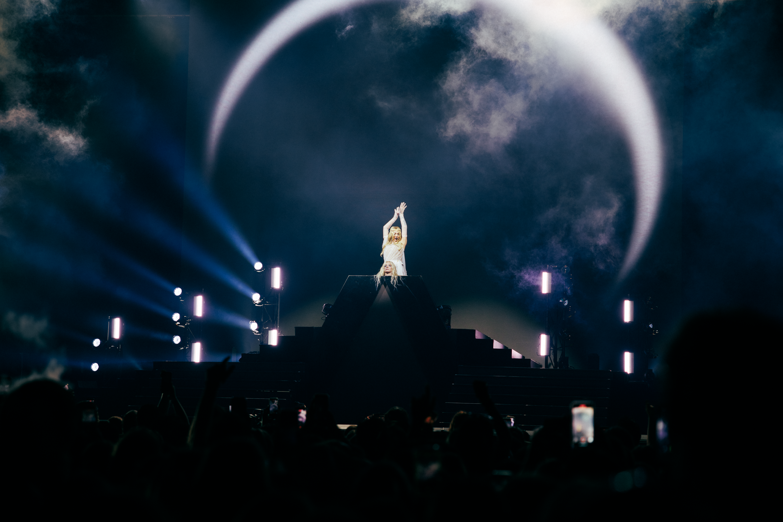 Kesha @ John Cain Arena 22-2-26-4.png