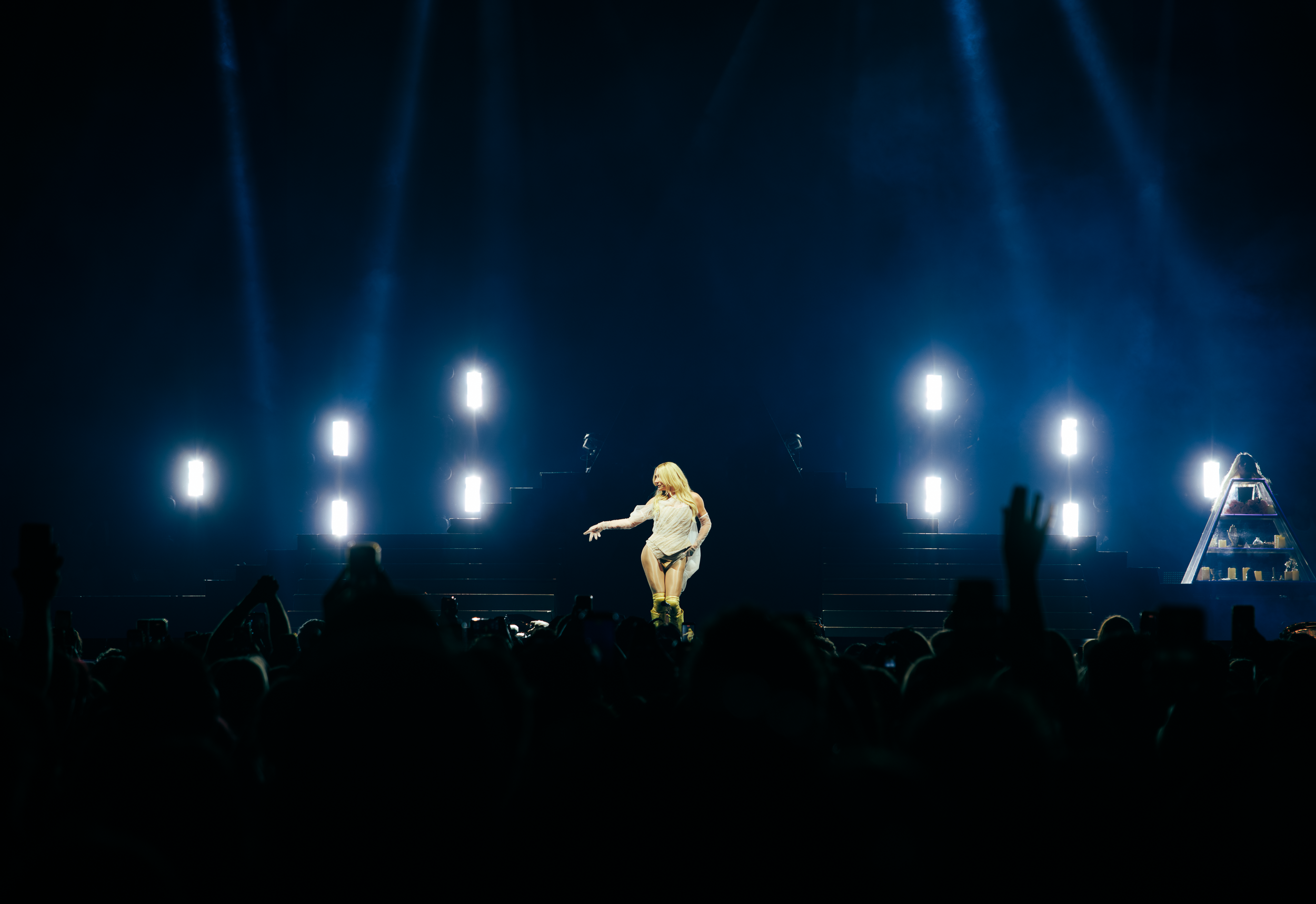 Kesha @ John Cain Arena 22-2-26-14.png