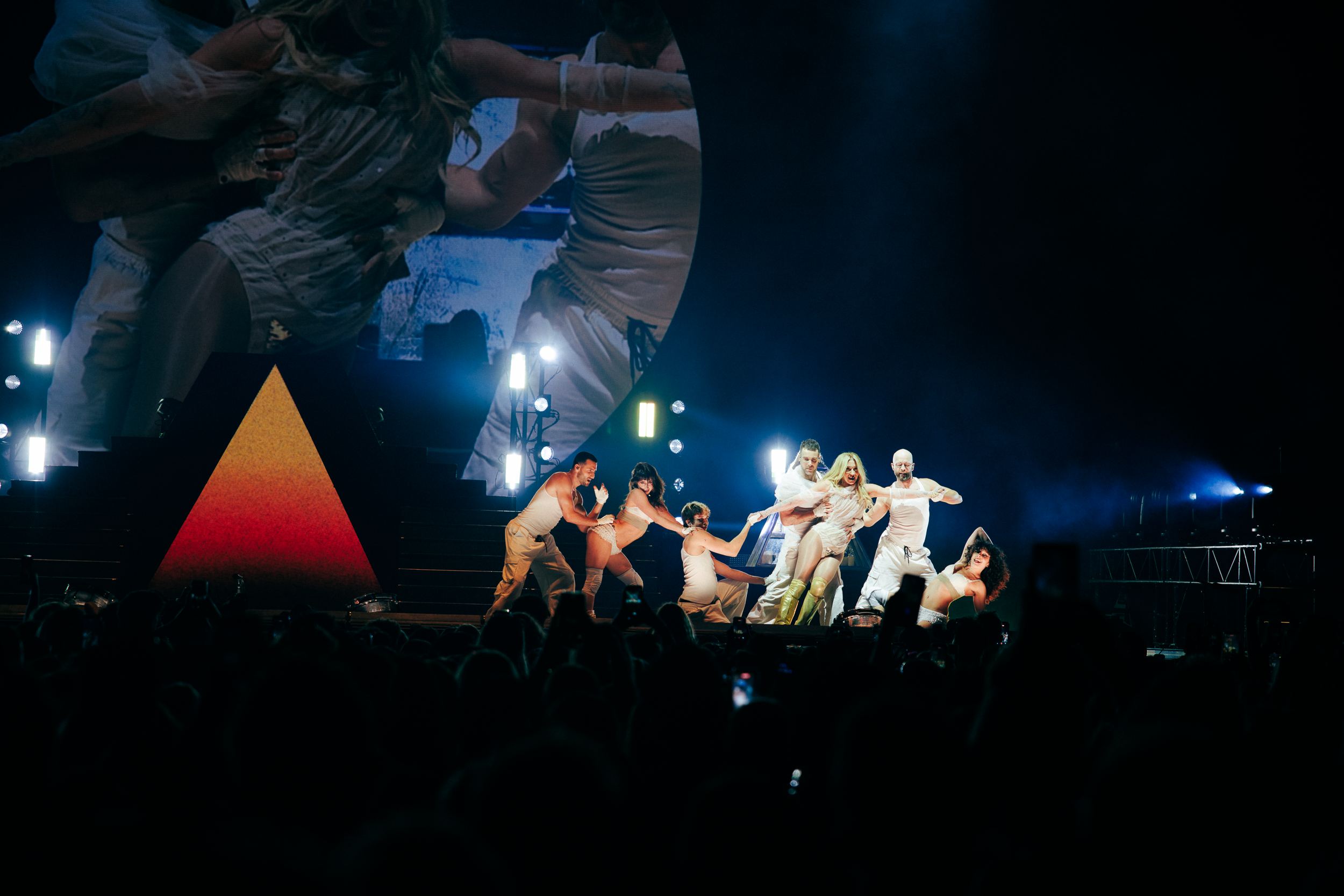 Kesha @ John Cain Arena 22-2-26-18.png