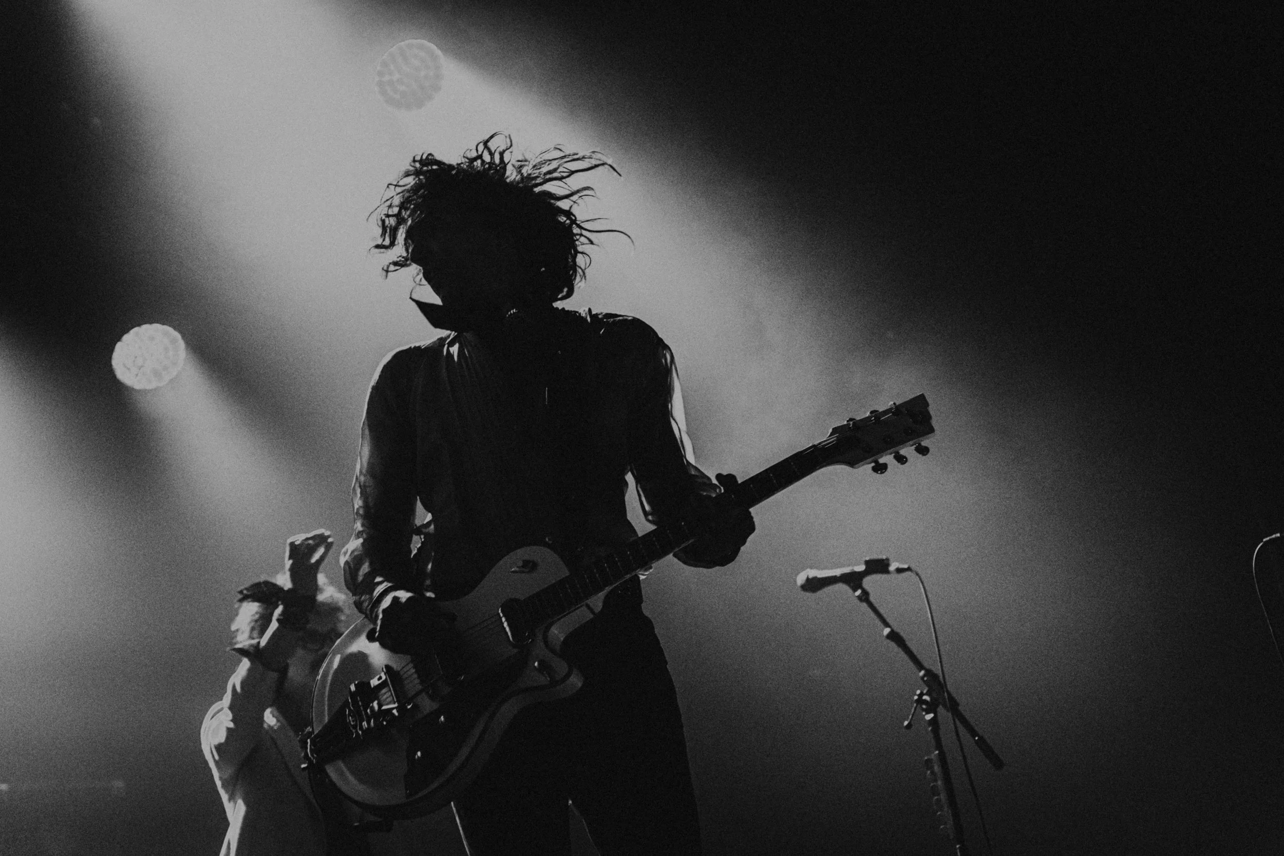 1.The Darkness-06.jpg