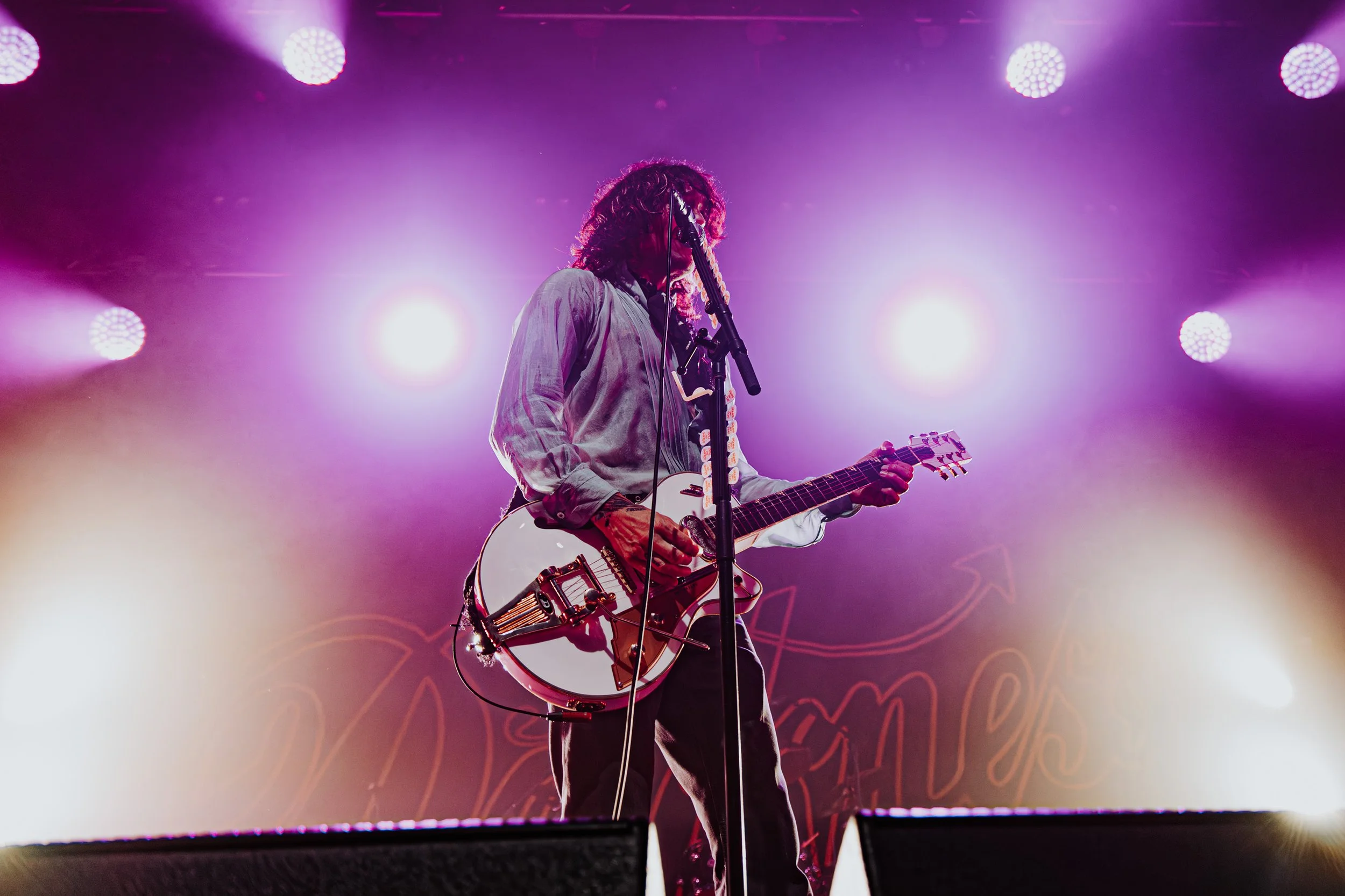 1.The Darkness-08.jpg