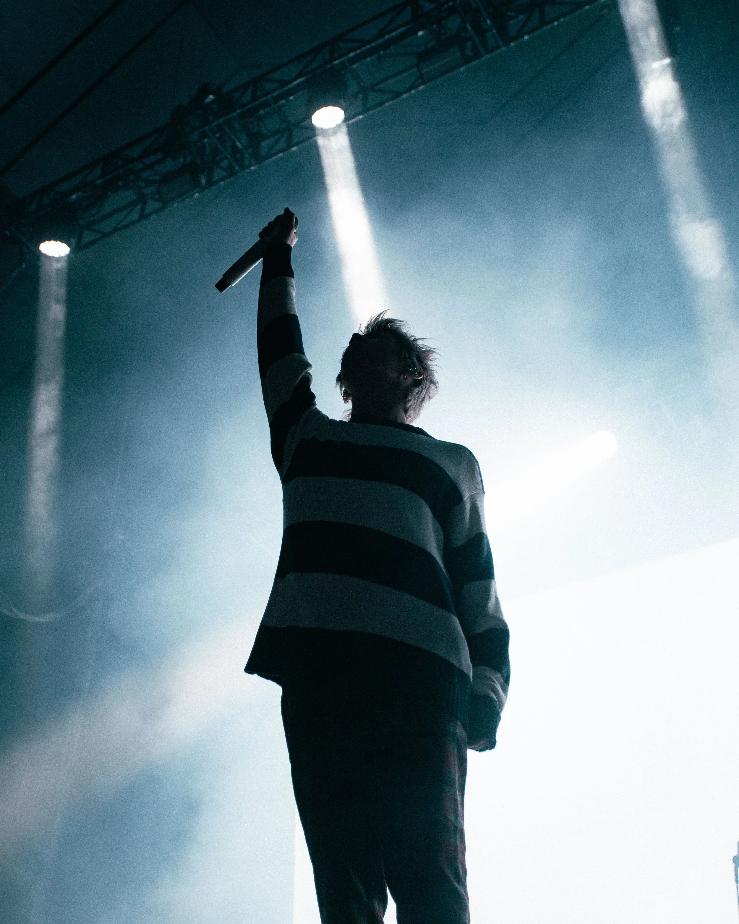 1. ONE OK ROCK-3.jpg