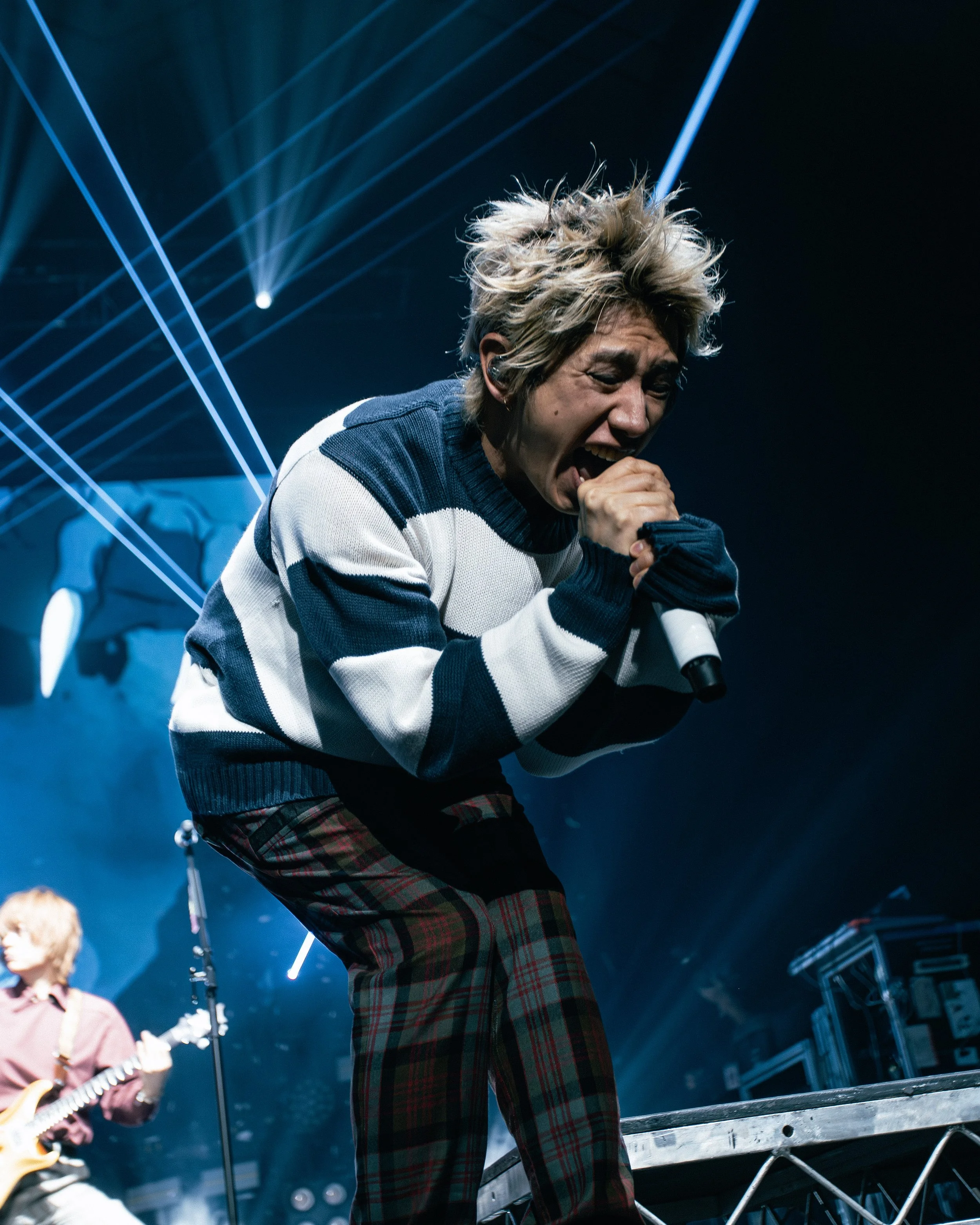 1. ONE OK ROCK-4.jpg