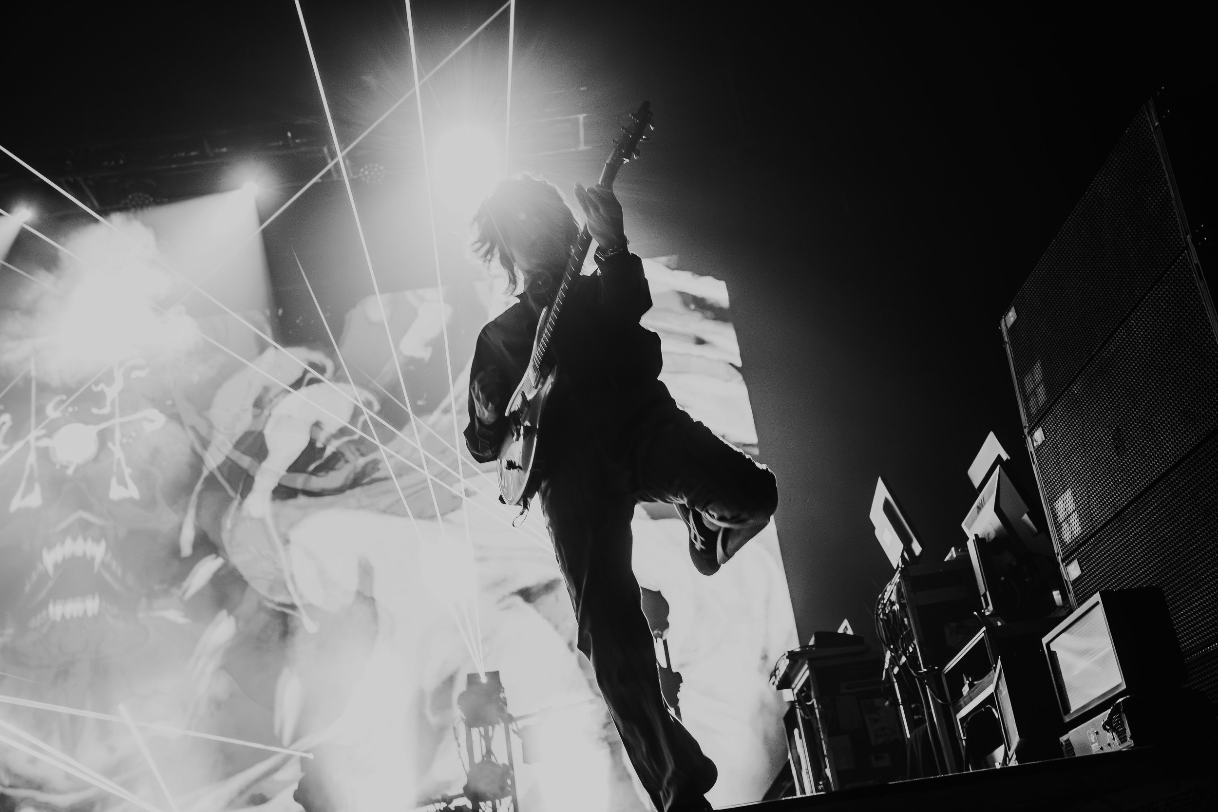 1. ONE OK ROCK-5.jpg