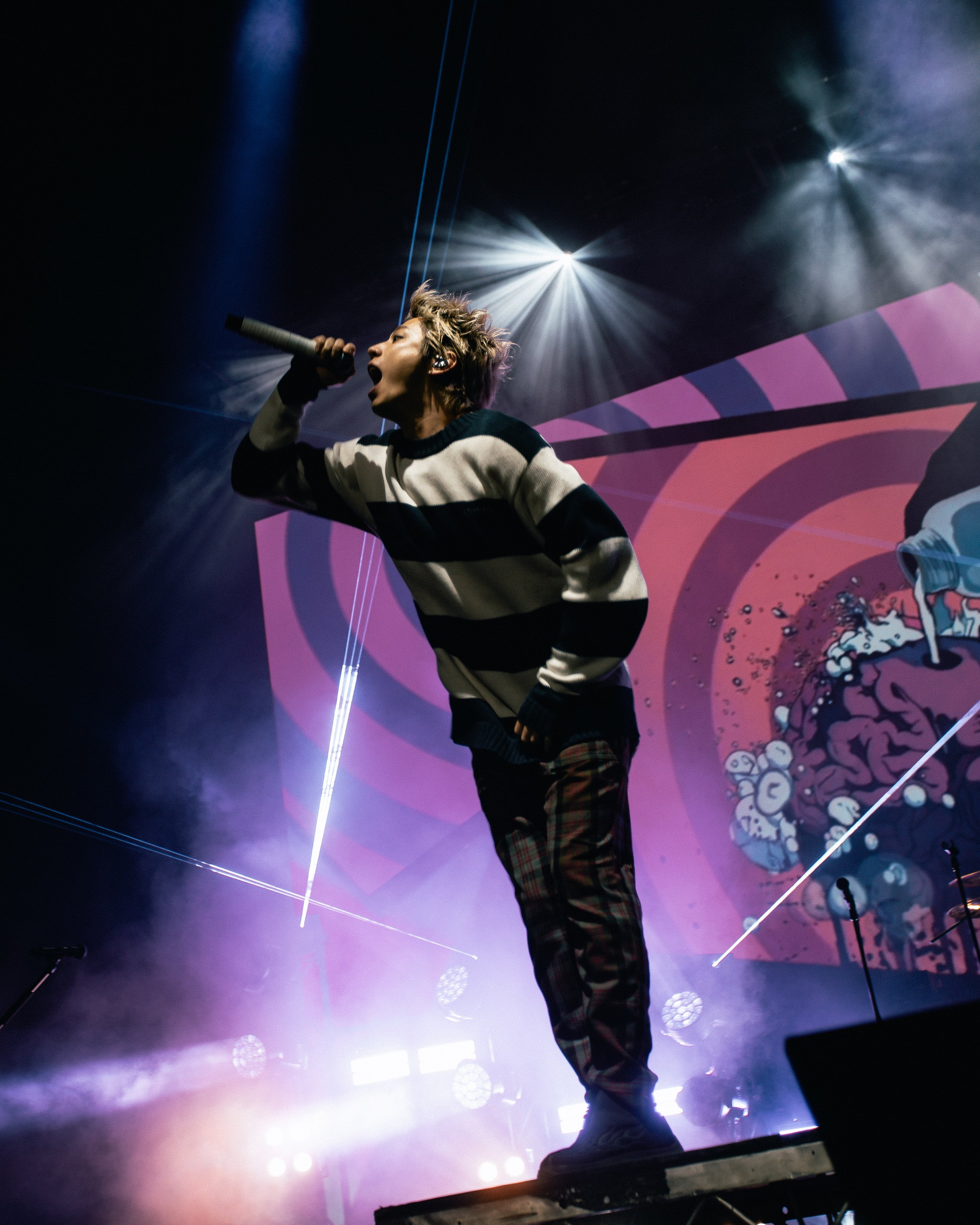 1. ONE OK ROCK-7.jpg