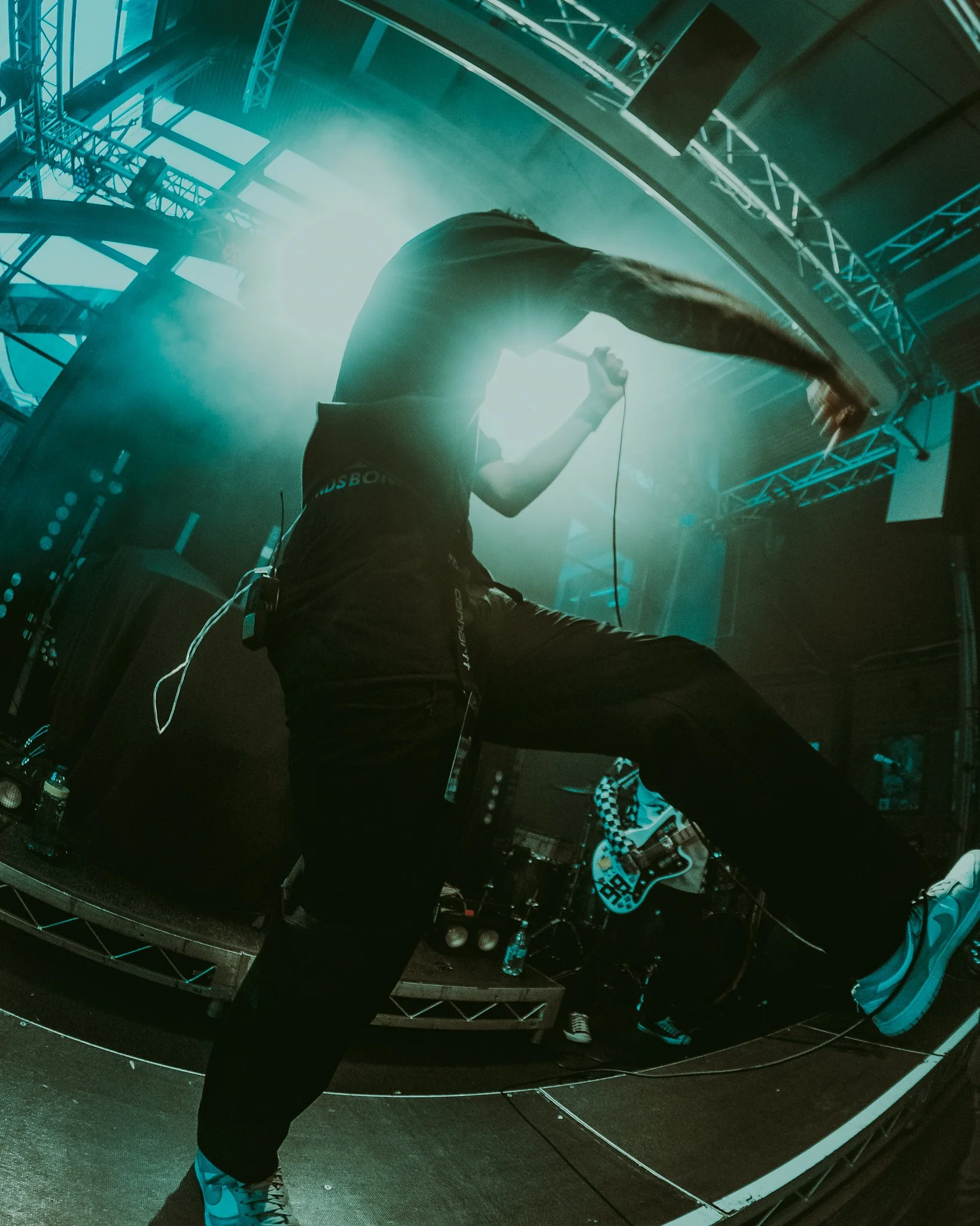 4. Headwreck-02.jpg