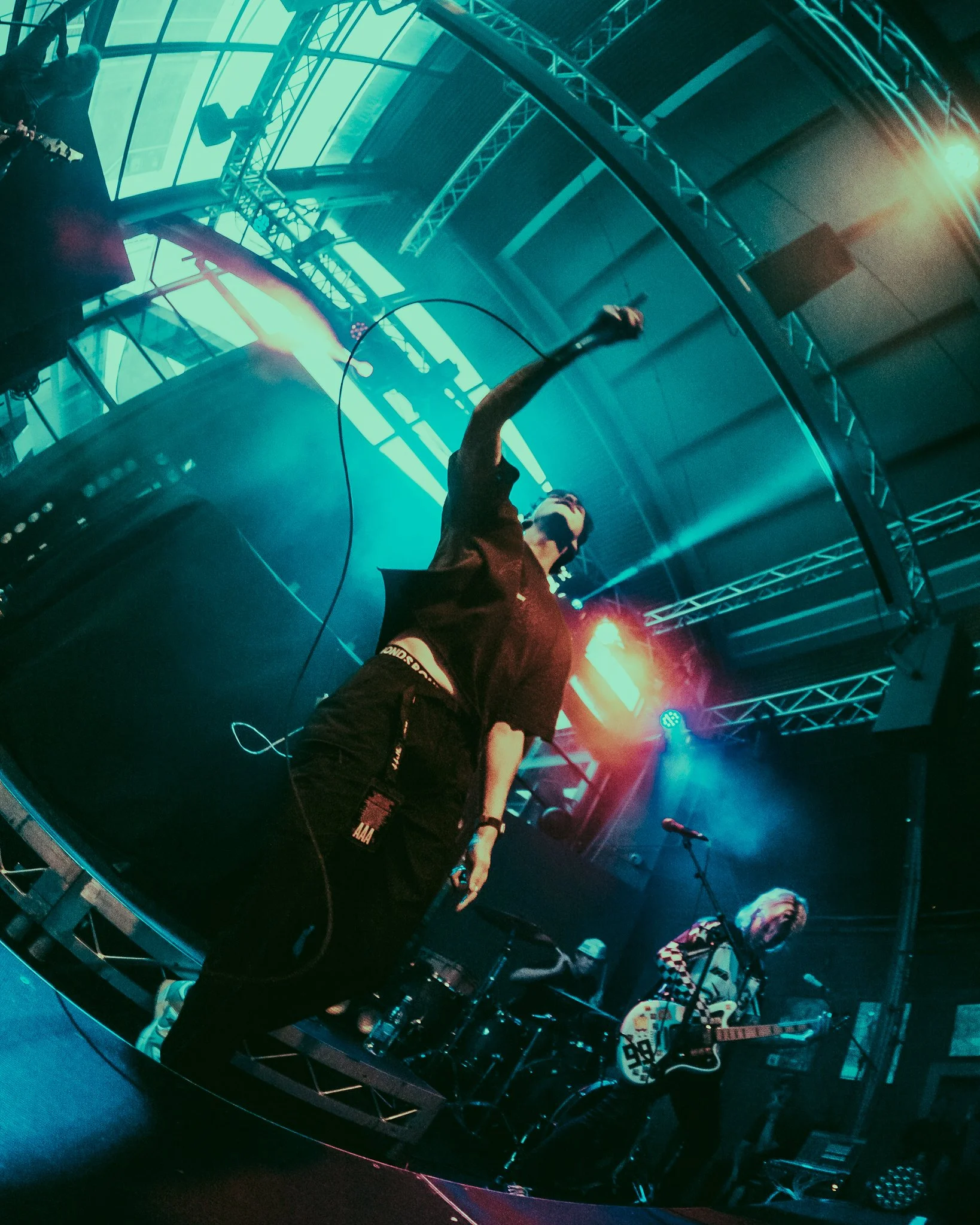 4. Headwreck-04.jpg