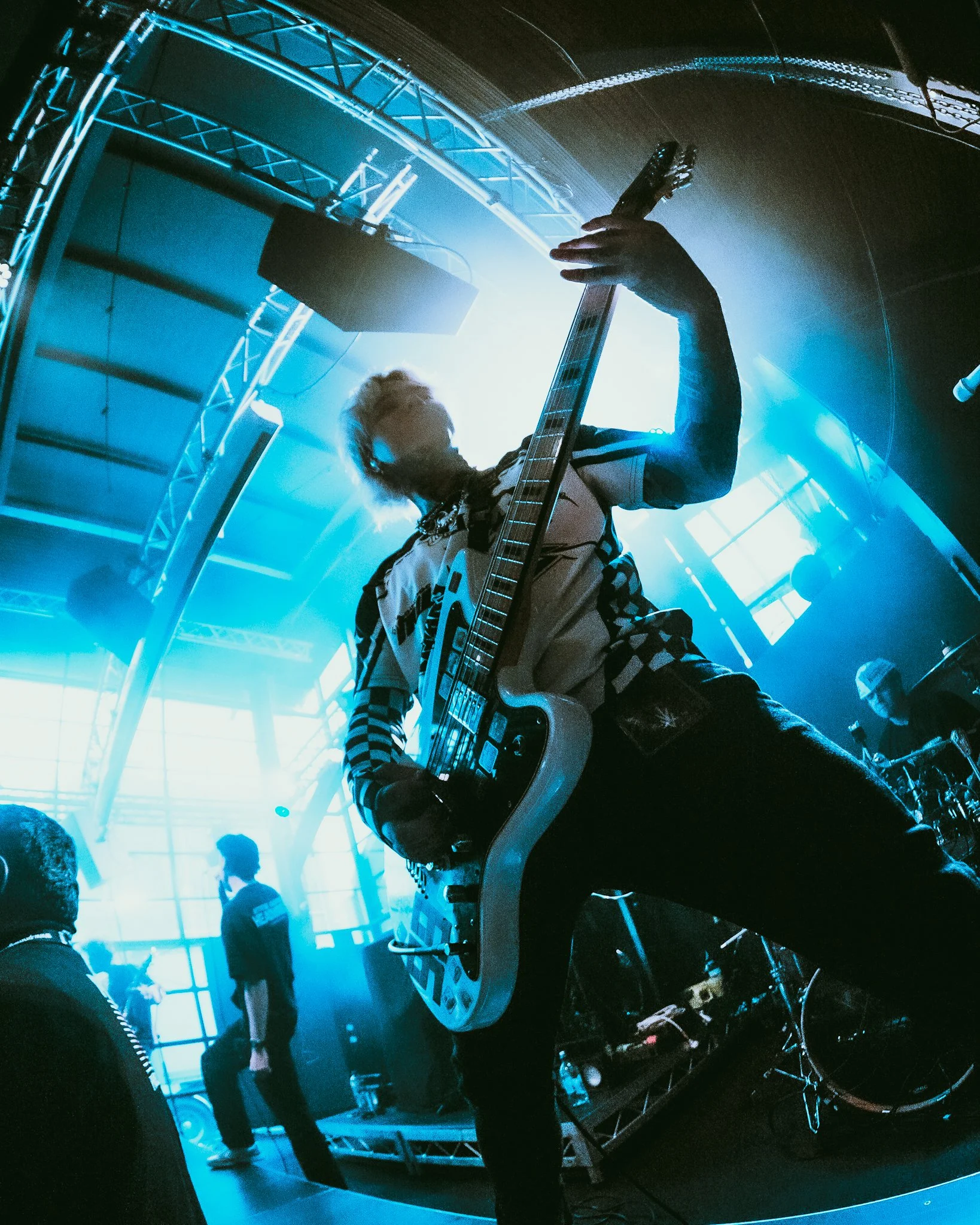 4. Headwreck-06.jpg