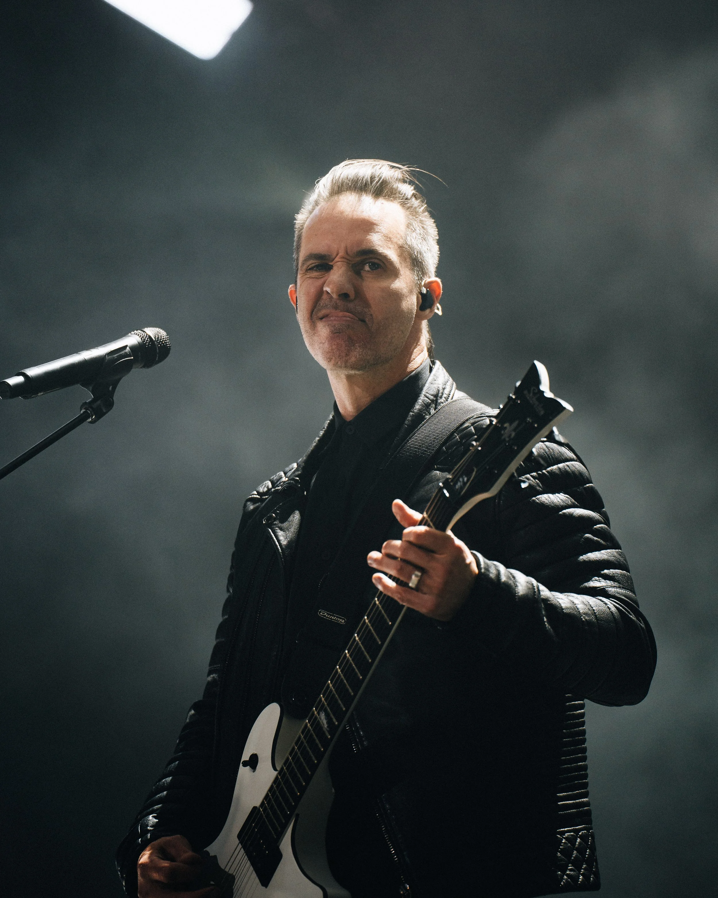 PAPA ROACH PHOTOS @DREWHMEDIA @ROD LAVER ARENA 8-4-26-17.jpg