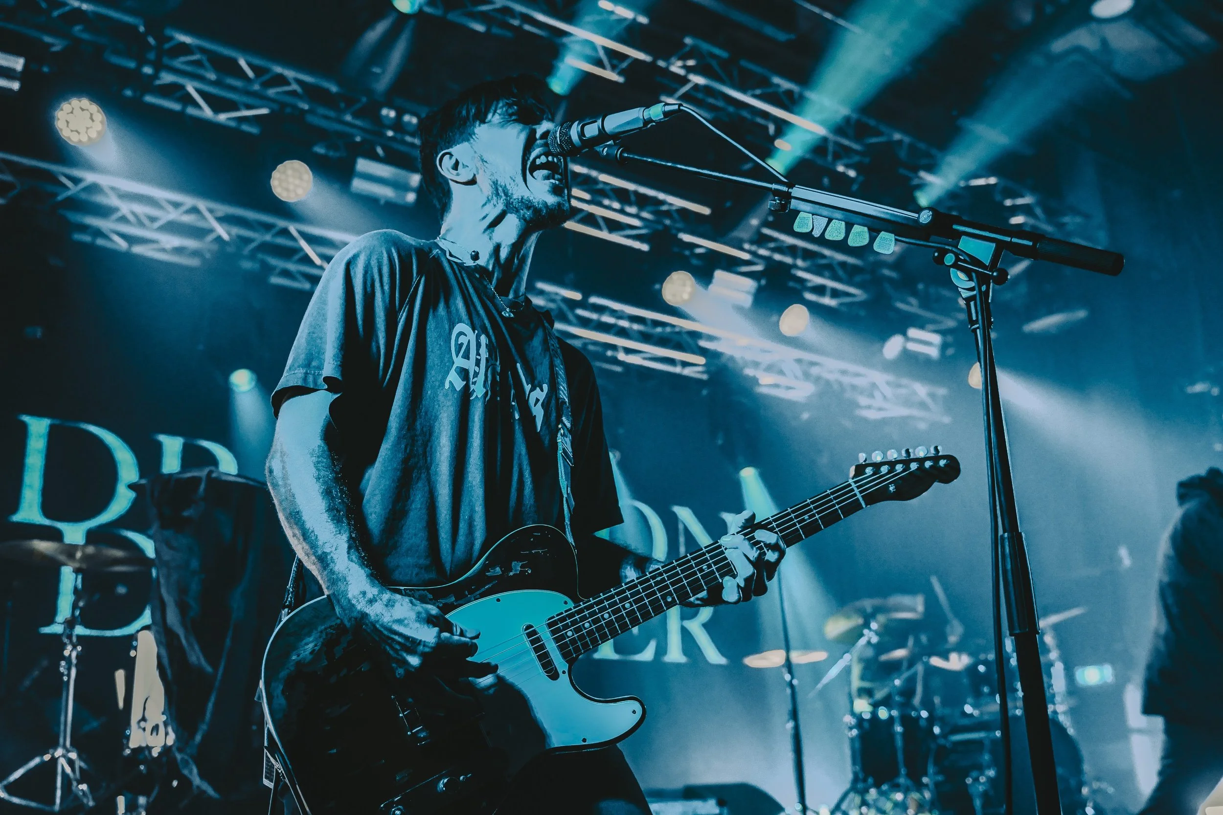 3. Dream On Dreamer - Support-21.jpg