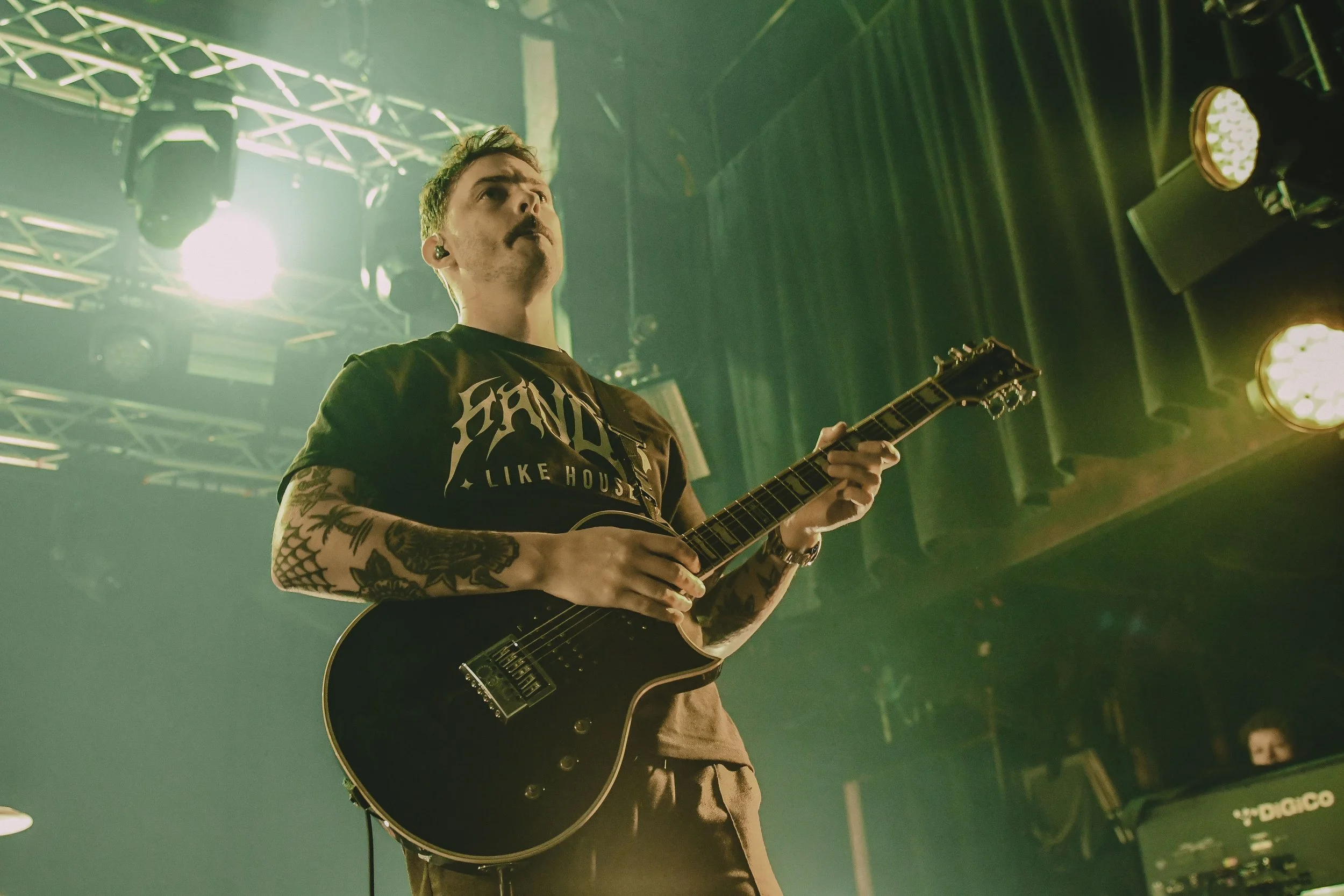 3. Dream On Dreamer - Support-1.jpg