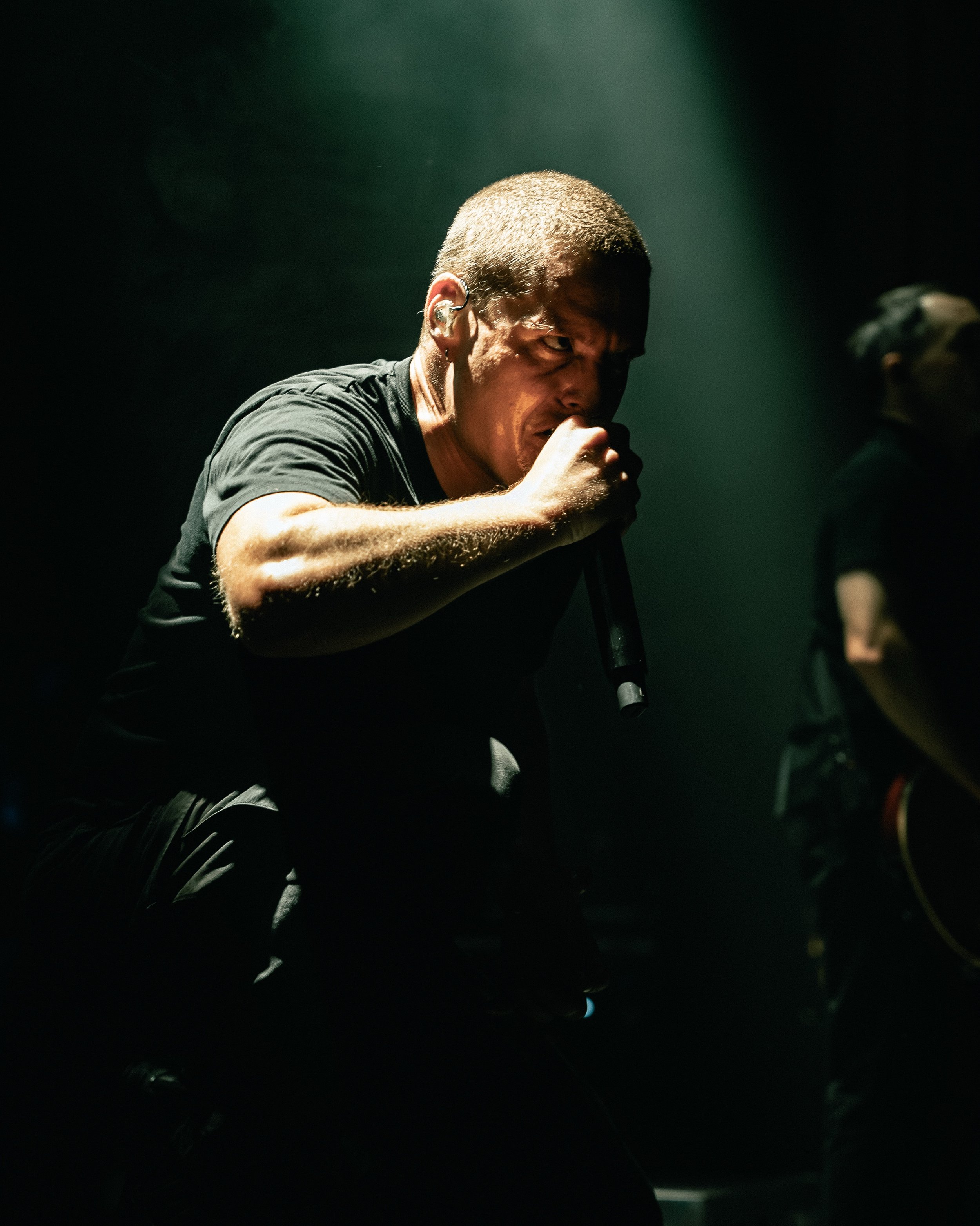 📸DEAFHEAVEN LIVE @ THE FORUM IN MELBOURNE📸

Gallery + Review 🔜 on our website thealtjournal.com.au📍

📸 @skellvisuals 

Thanks to @destroyalllines @aanthologies 

#deafheaven #destroyalllines