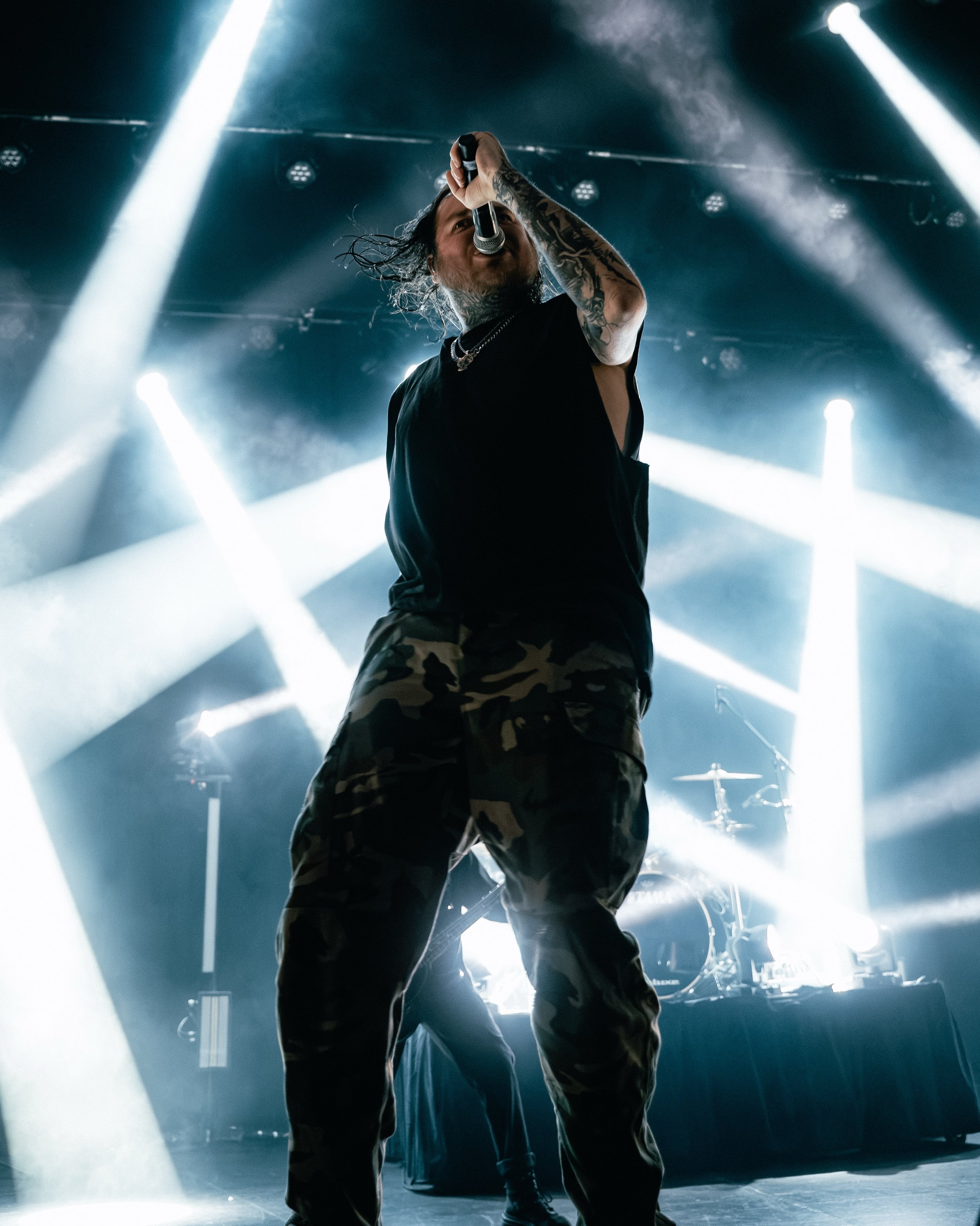 🐊WAGE WAR LIVE IN MELBOURNE @ THE FORUM MELBOURNE🐊

Thanks to @destroyalllines @dallasdoespr 

📸 by @skellvisuals 

Full gallery on our website thealtjournal.com.au 🔗

#wagewar #stitch #musicphotography