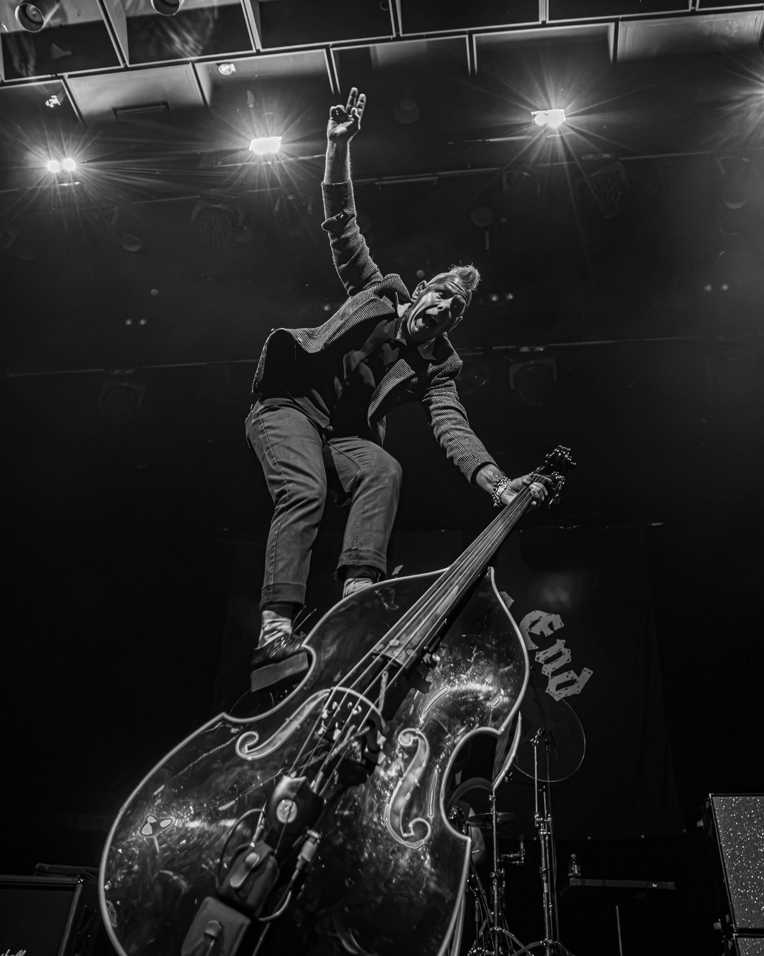 1.The Living End-18.jpg