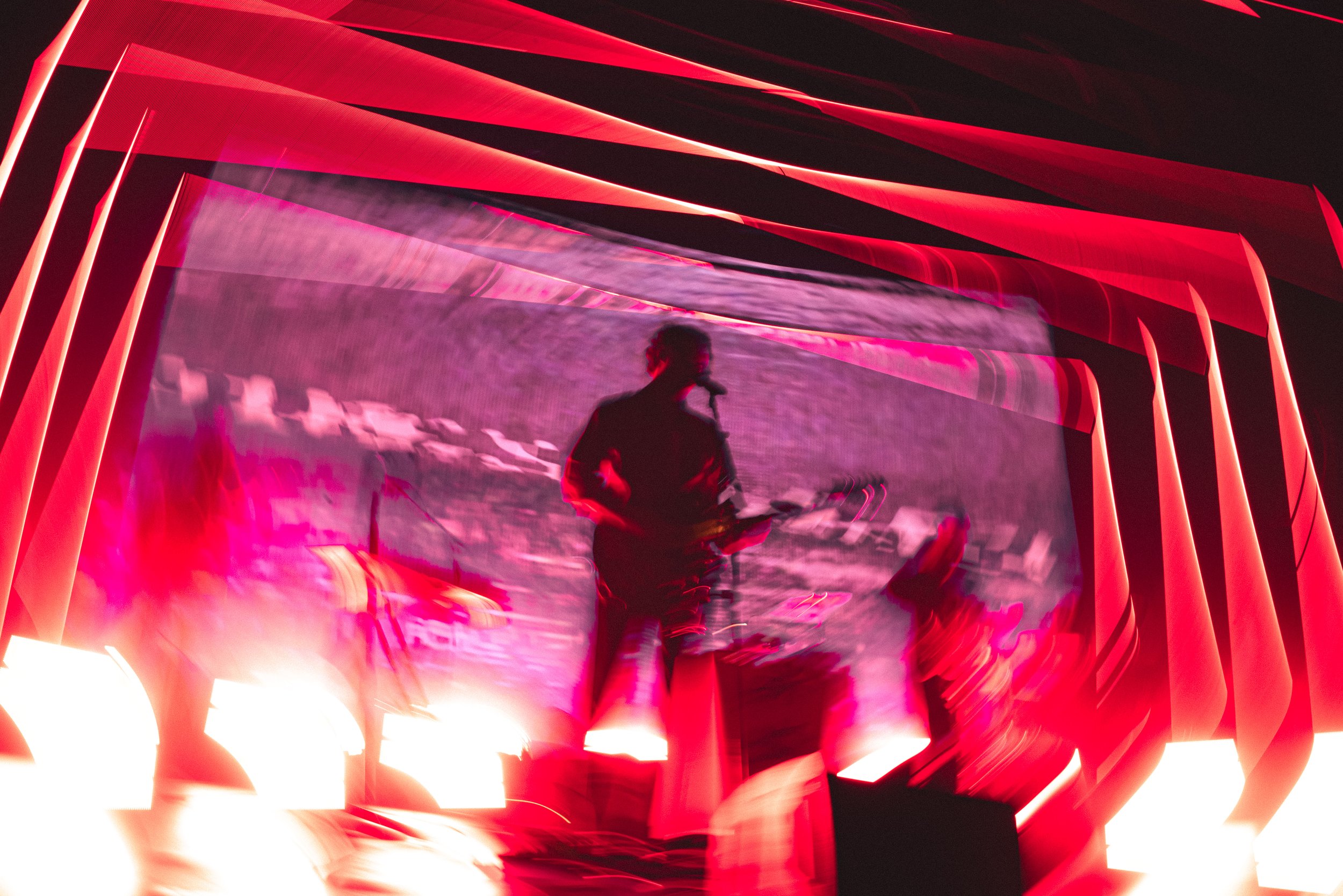 THE TEMPER TRAP_THE FORUM_202610910-18.jpg