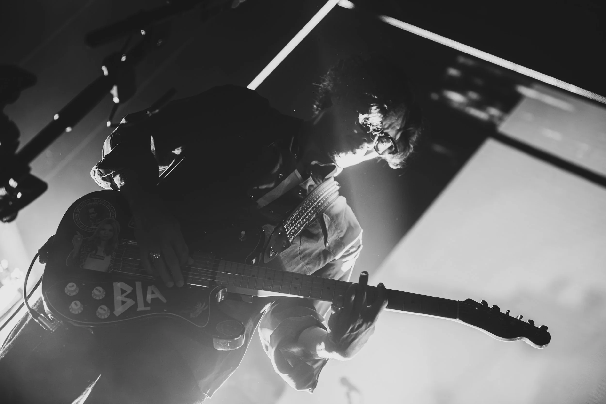 THE TEMPER TRAP_THE FORUM_202610910-22.jpg