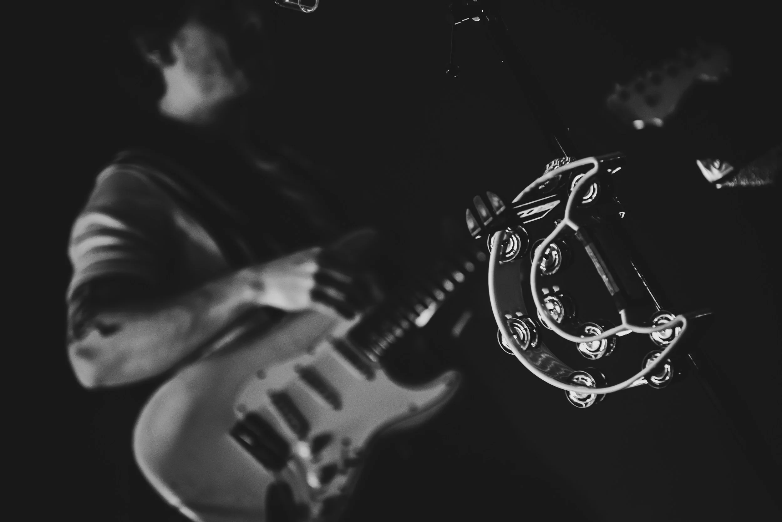 THE TEMPER TRAP_THE FORUM_202610910-7.jpg
