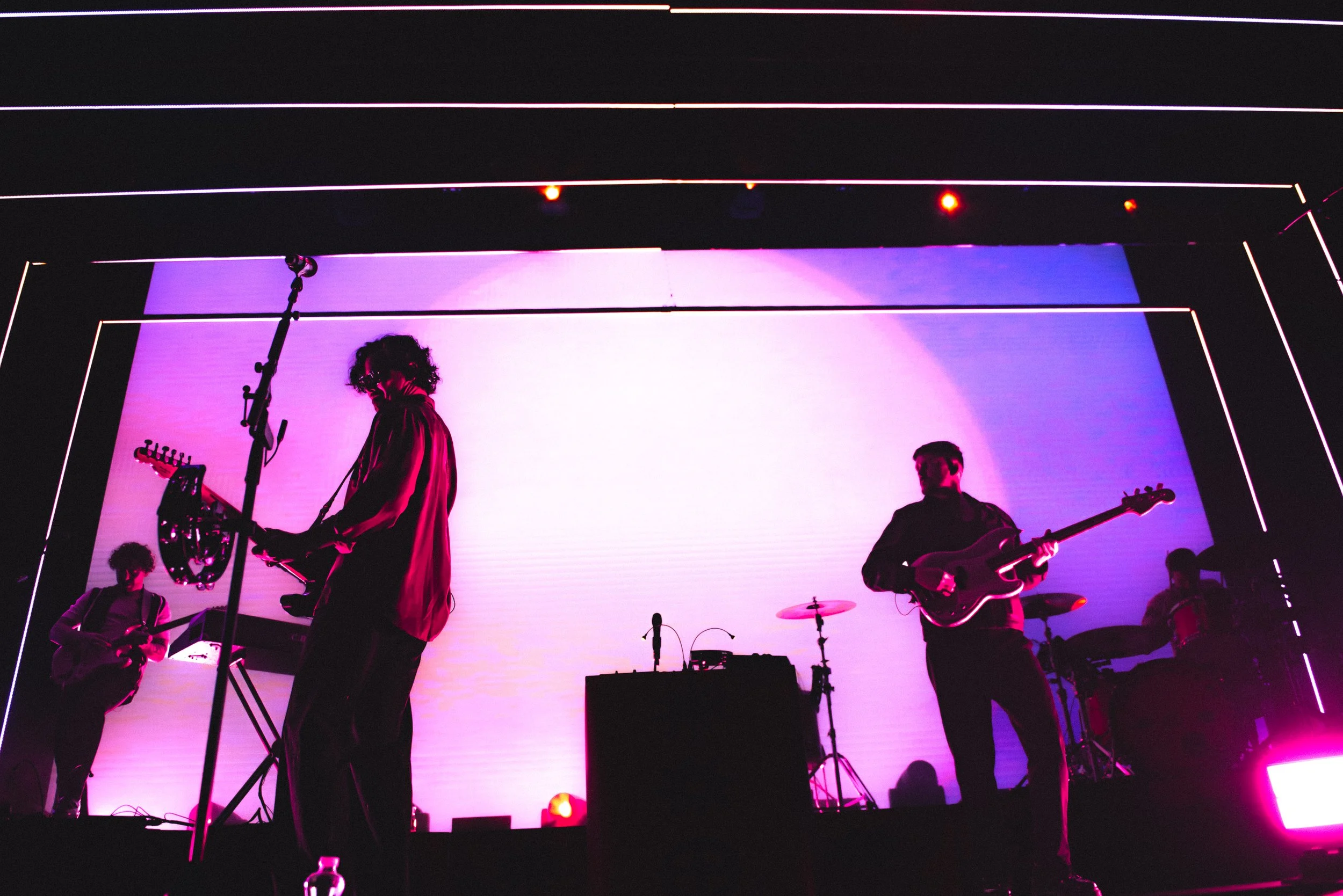 THE TEMPER TRAP_THE FORUM_202610910-10.jpg