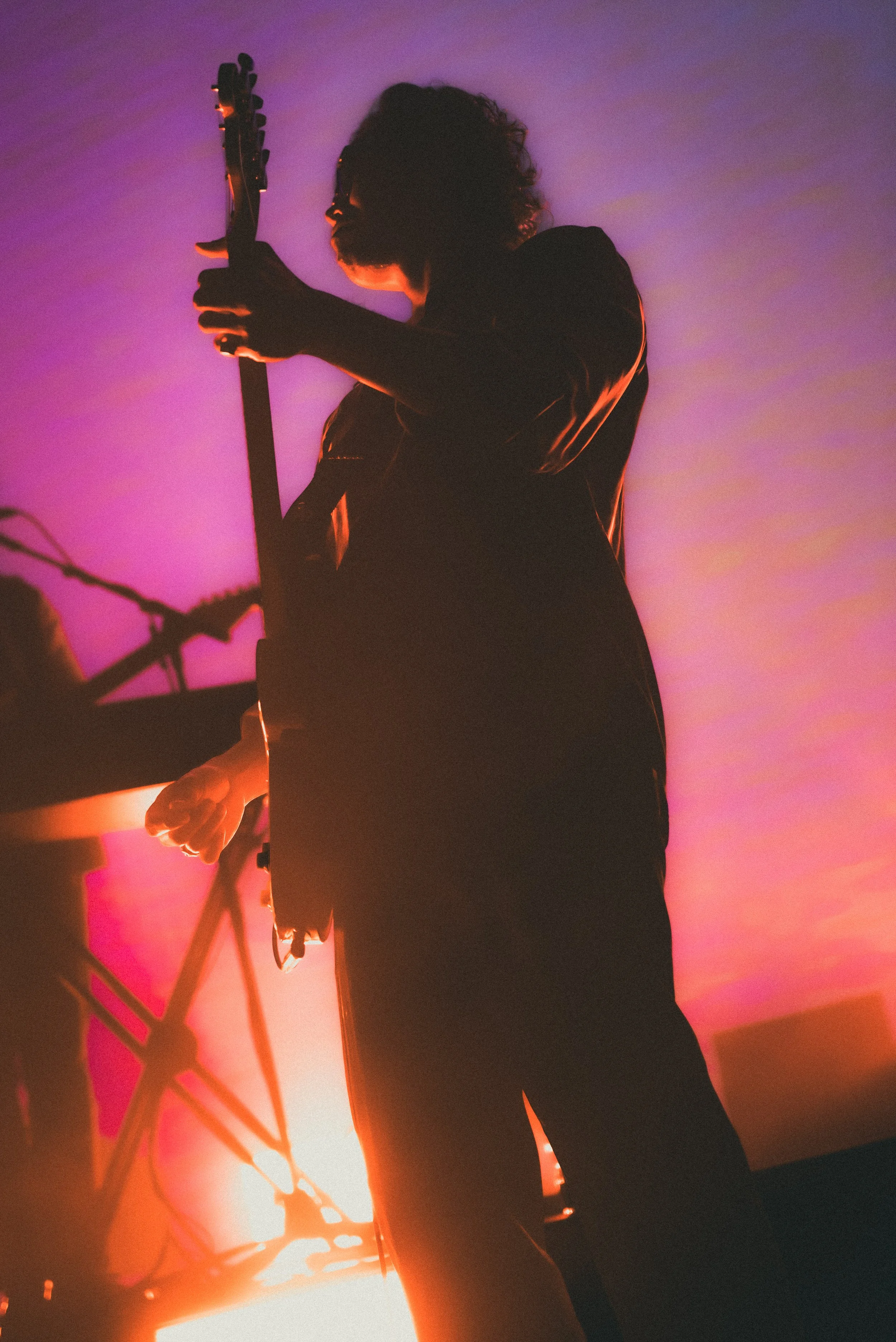 THE TEMPER TRAP_THE FORUM_202610910-11.jpg
